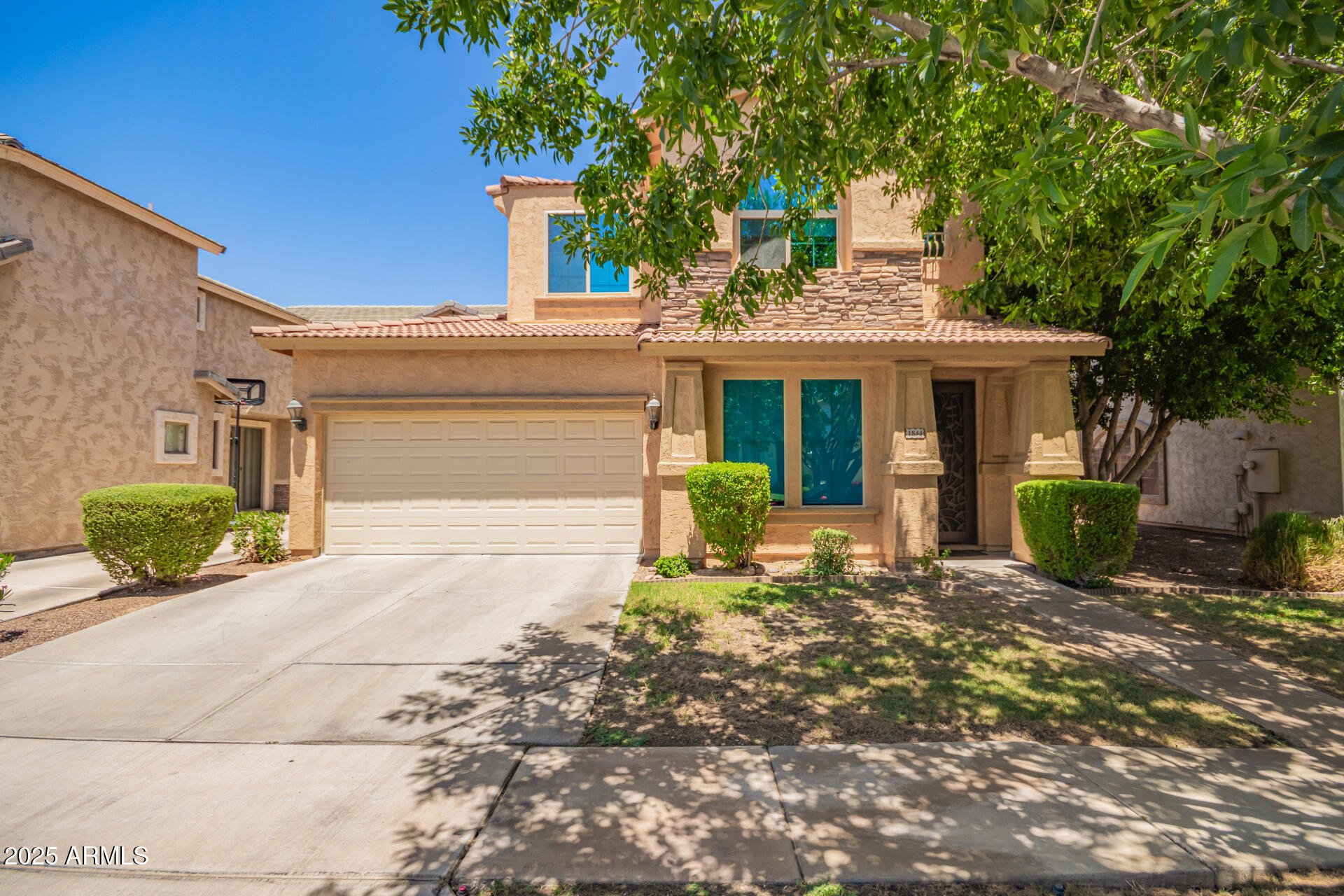 1844 E DUNBAR Drive