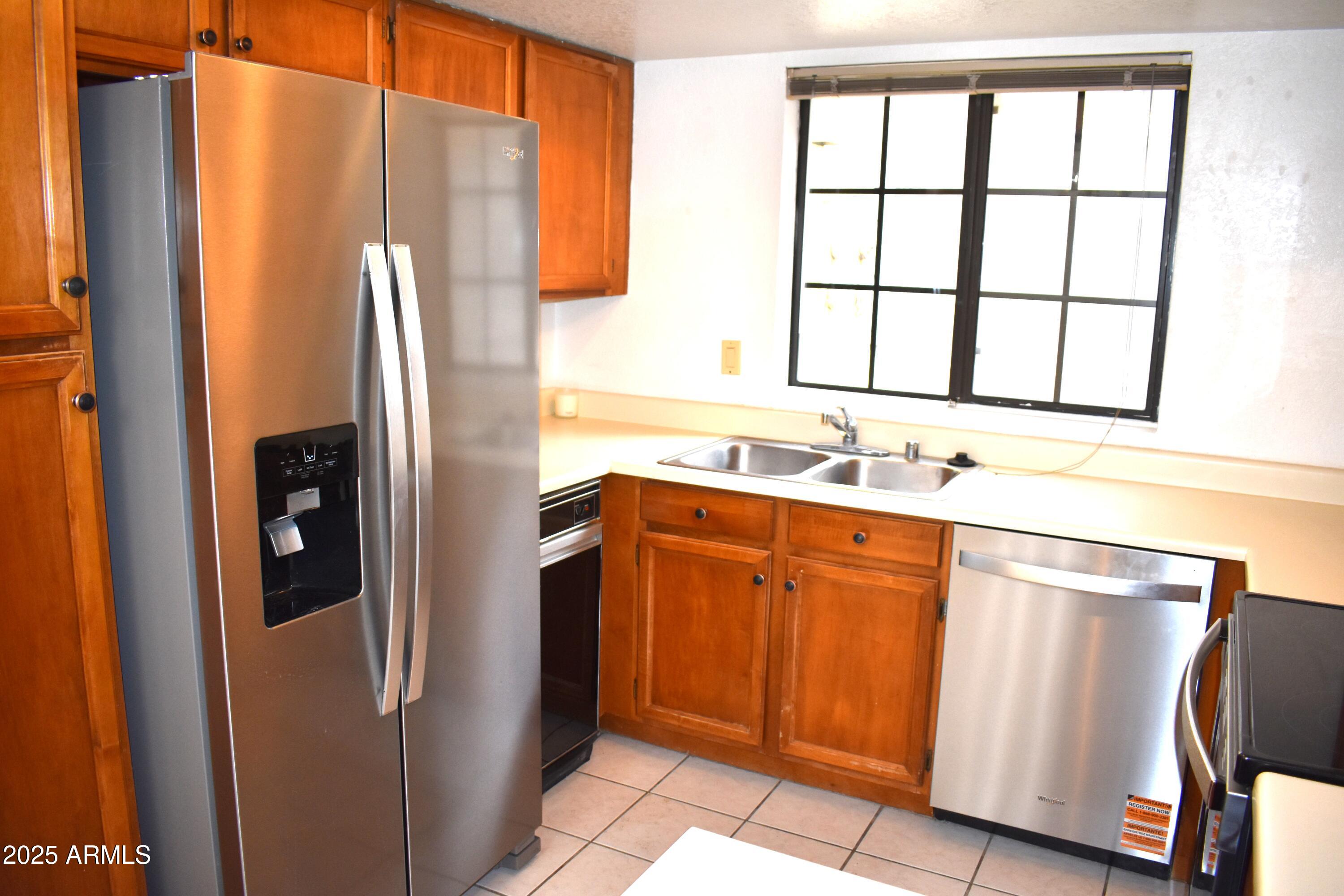 1905 E UNIVERSITY Drive 157