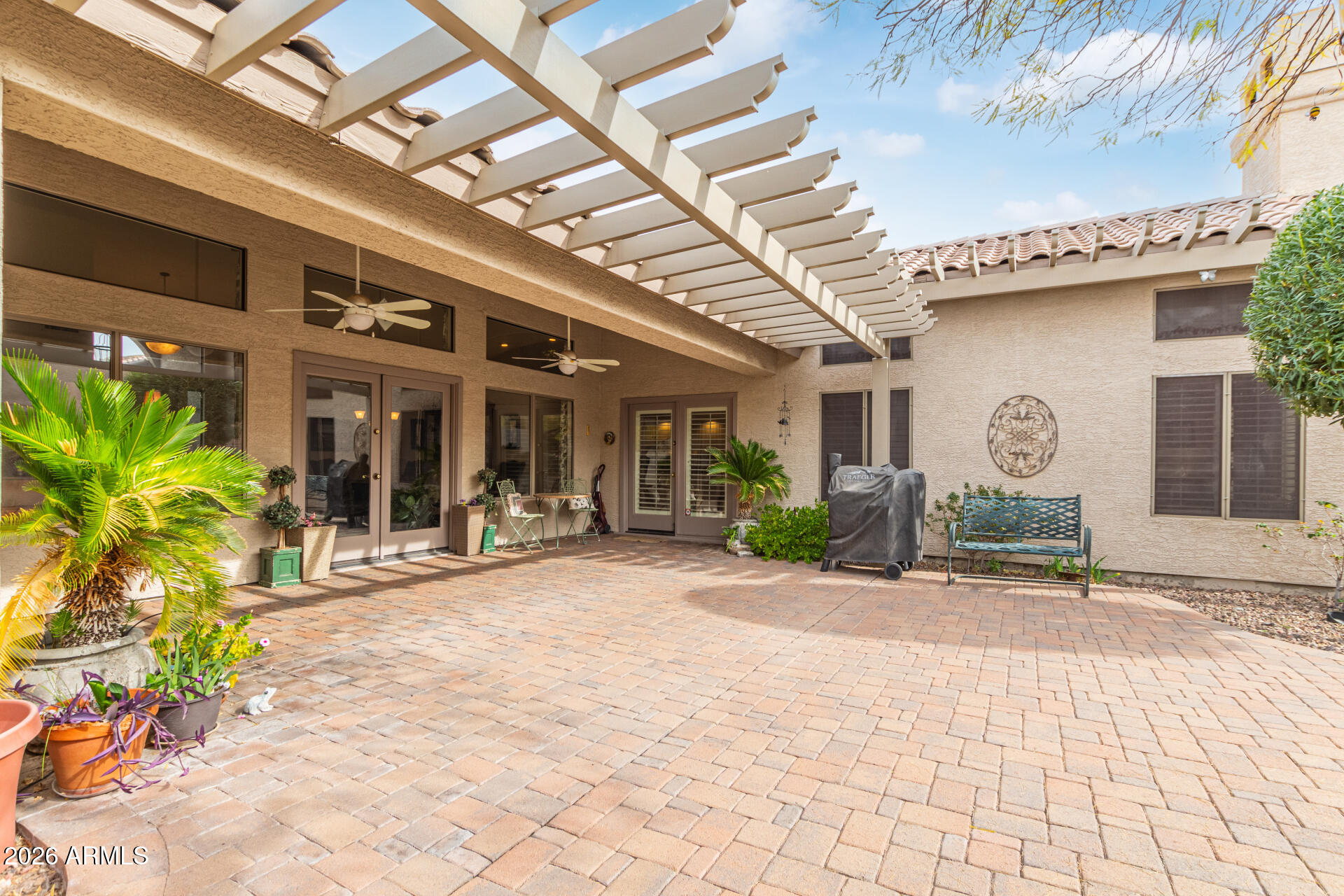 1337 E Ludlow Drive