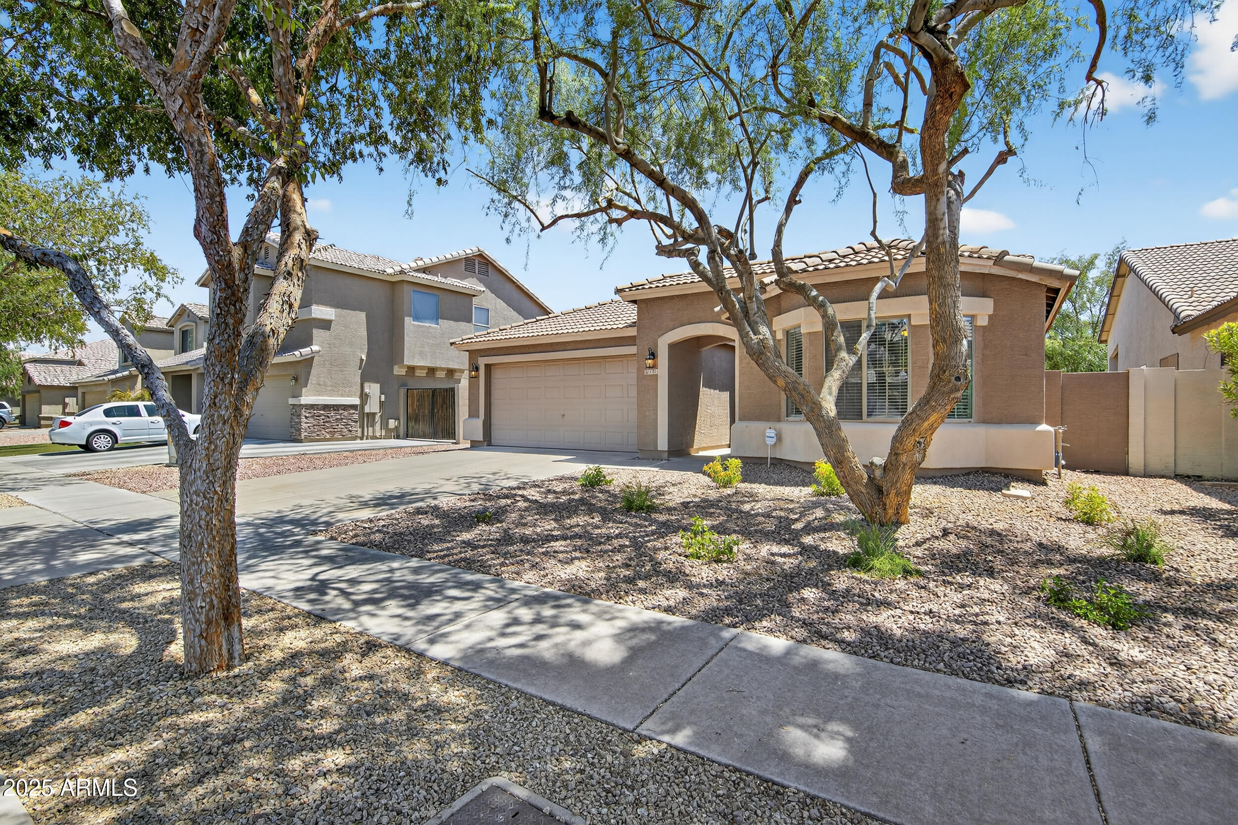 1715 E BRANHAM Lane