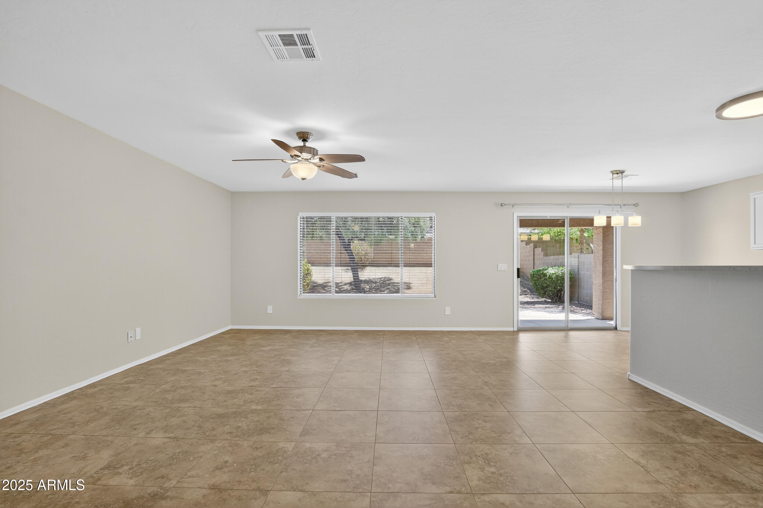 1715 E BRANHAM Lane