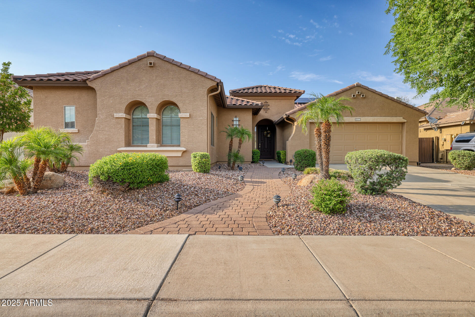 11948 W JESSIE Lane