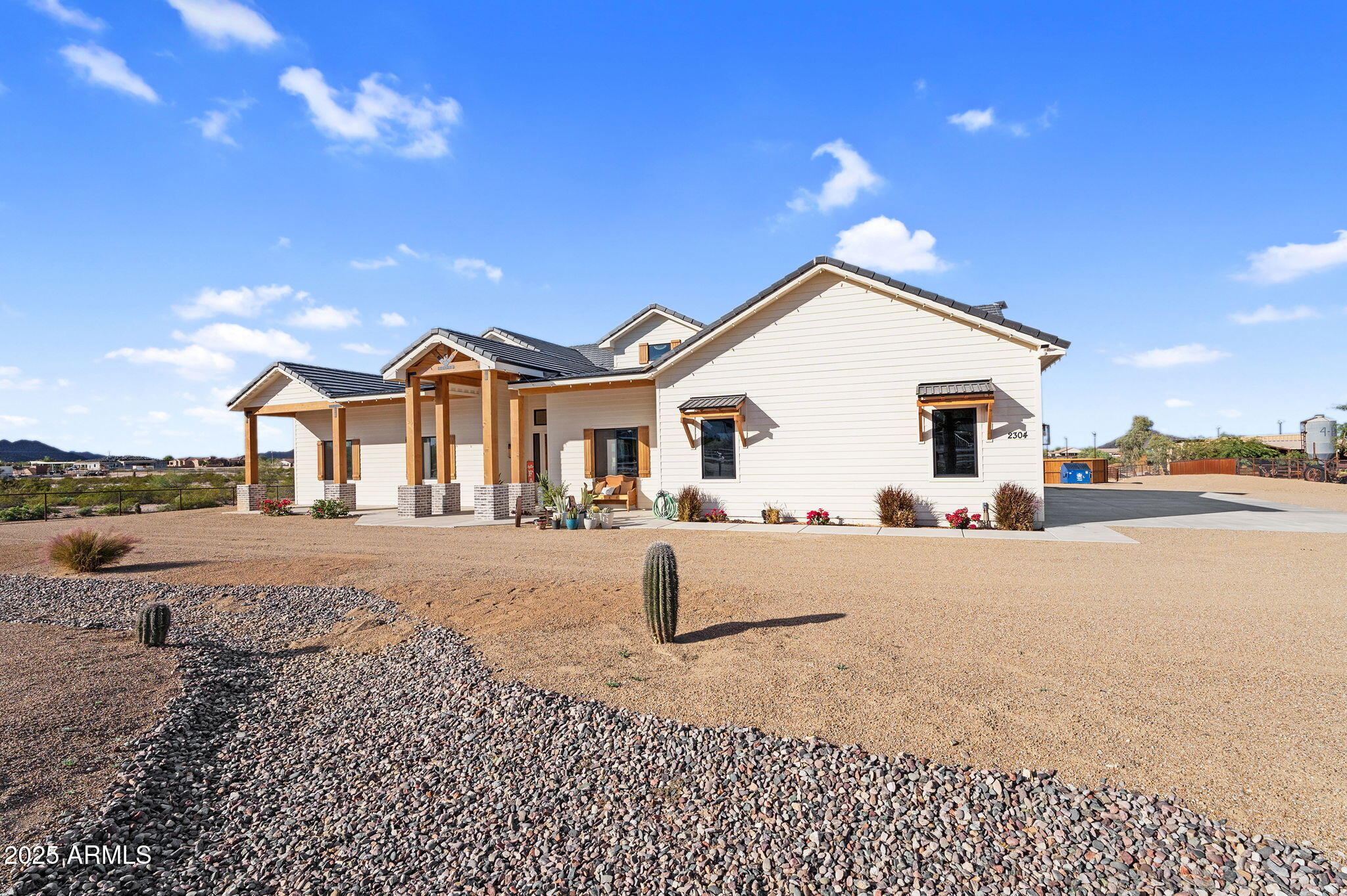 2304 W SILVERDALE Road