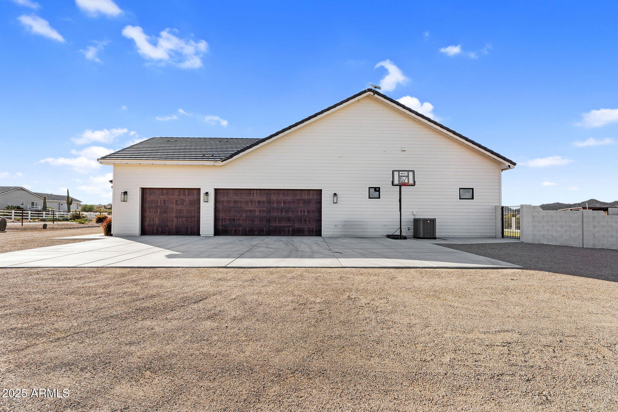 2304 W SILVERDALE Road