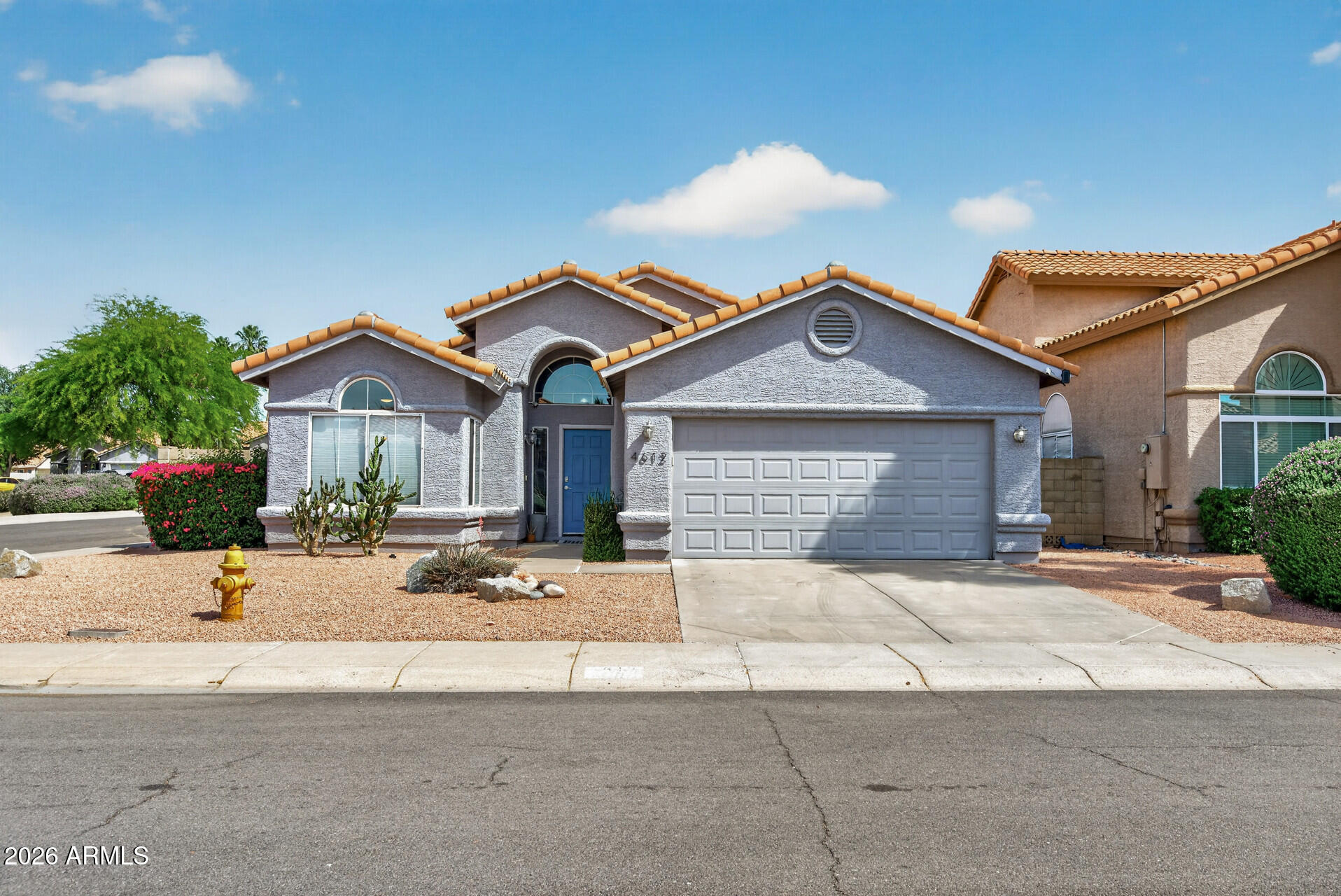 4612 E MICHELLE Drive