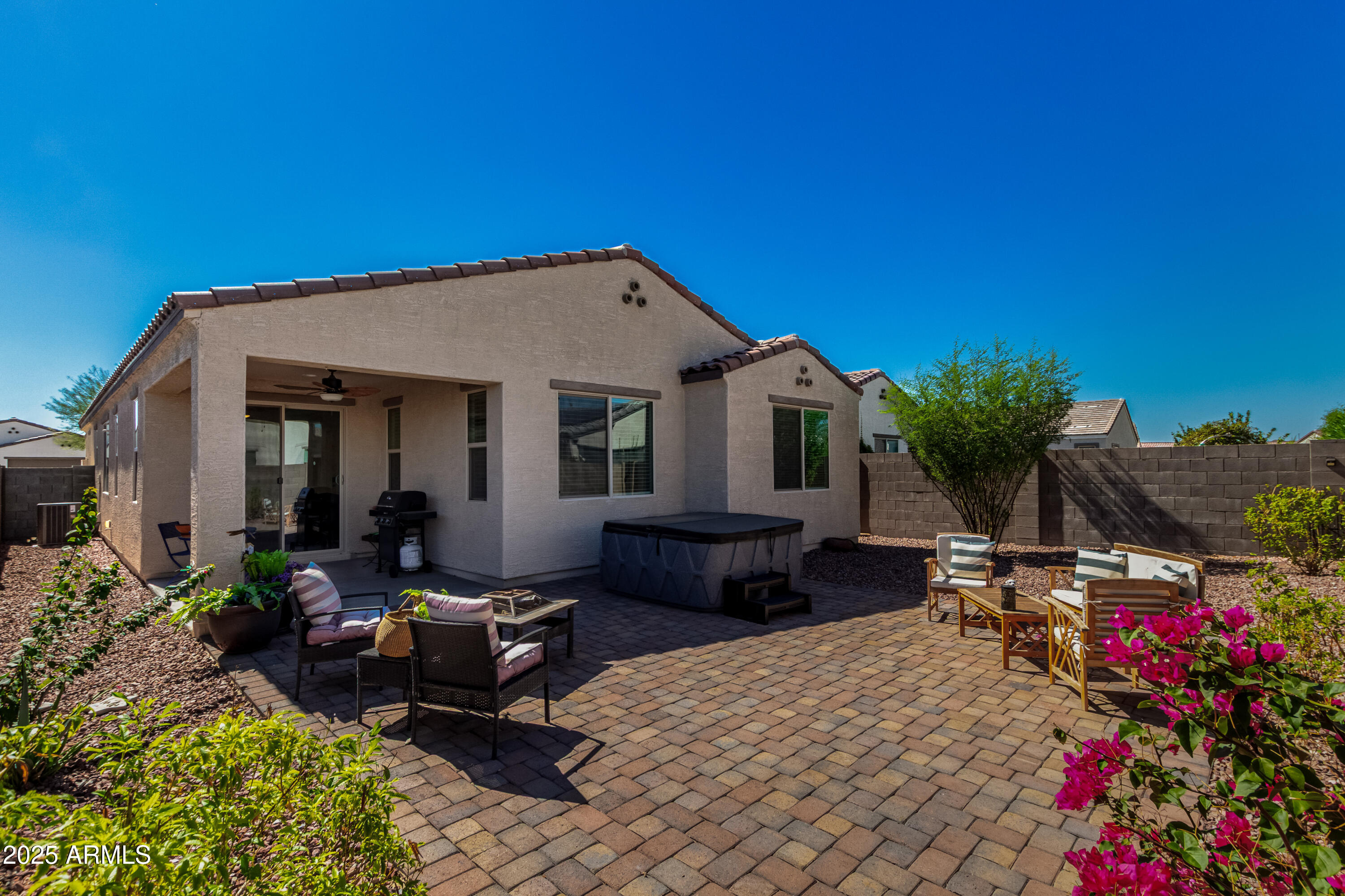 18020 W MUIRWOOD Drive