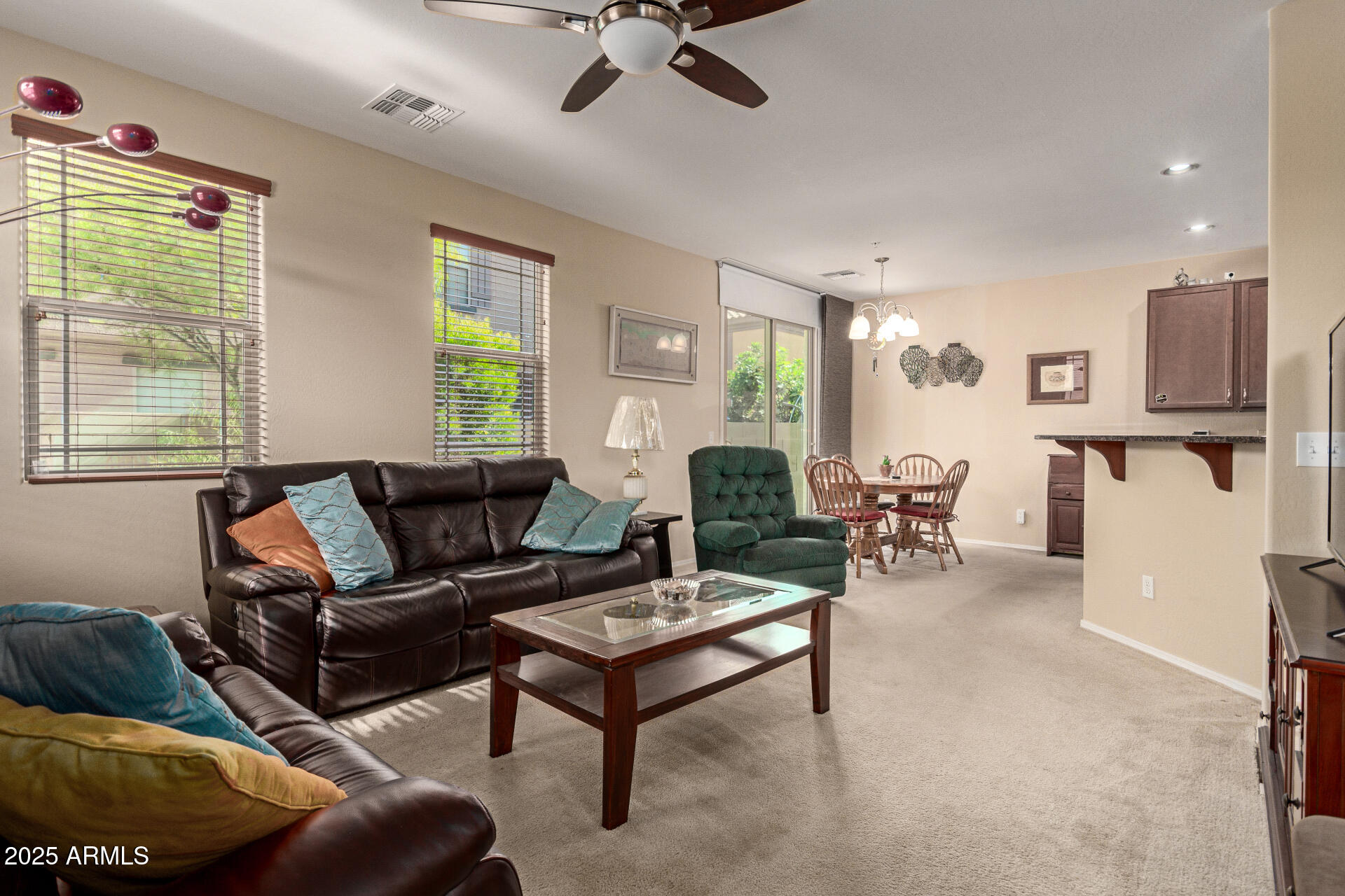 8119 W LYNWOOD Street