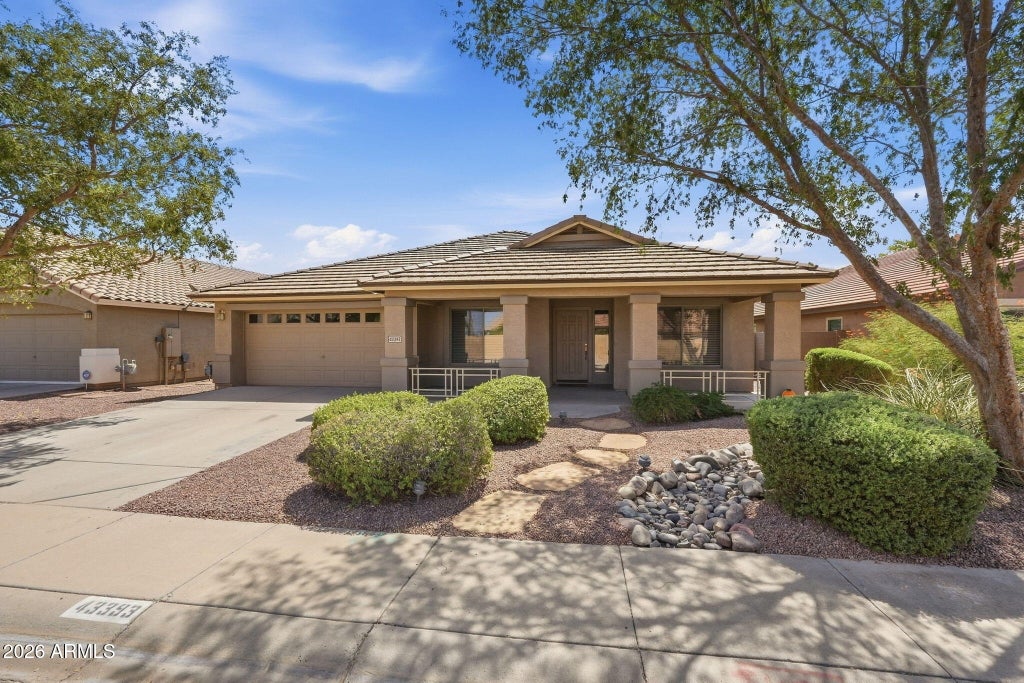 Photo of 43393 W Courtney Drive, Maricopa, AZ 85138 (MLS # 7082389)