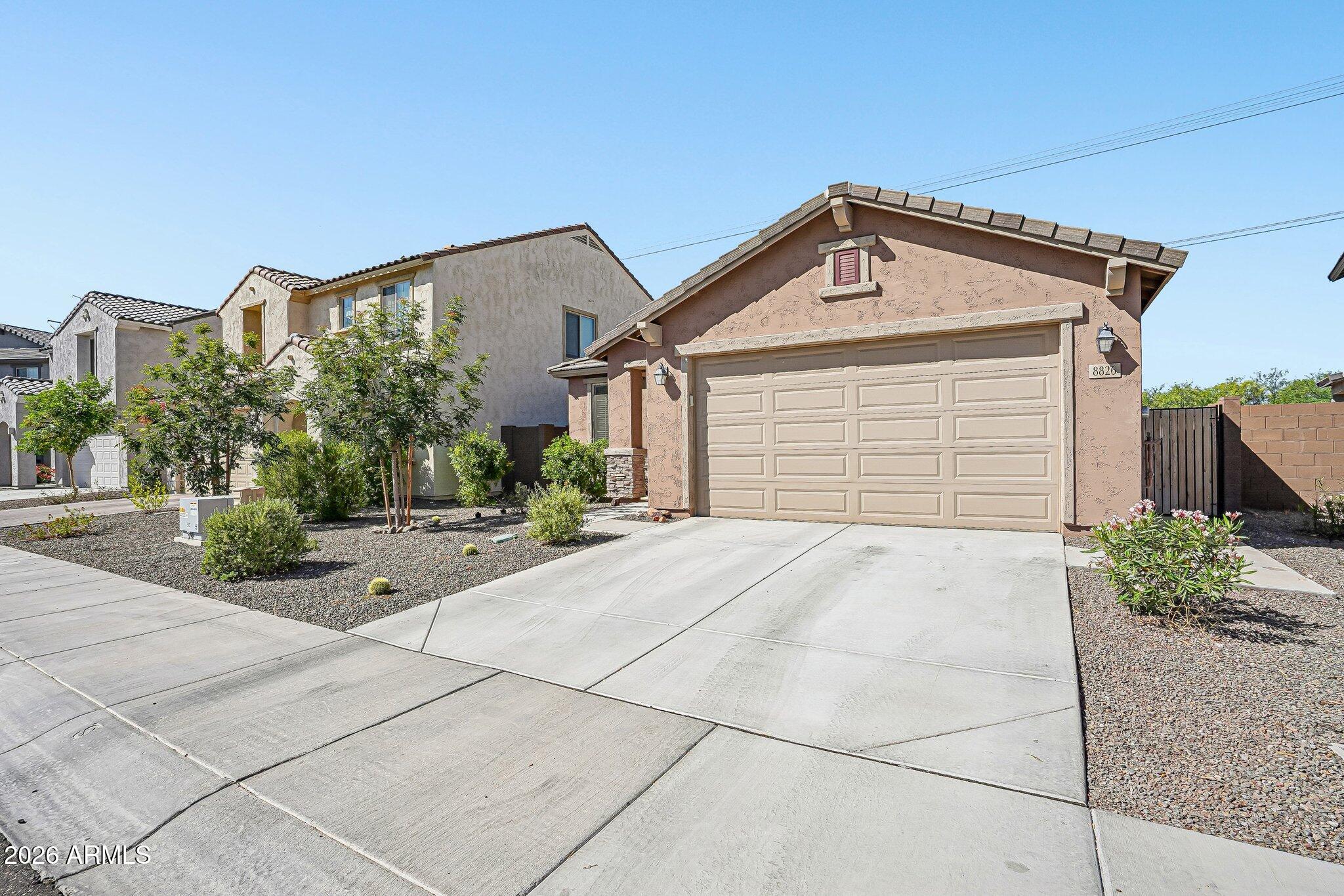 8826 S 70TH Lane