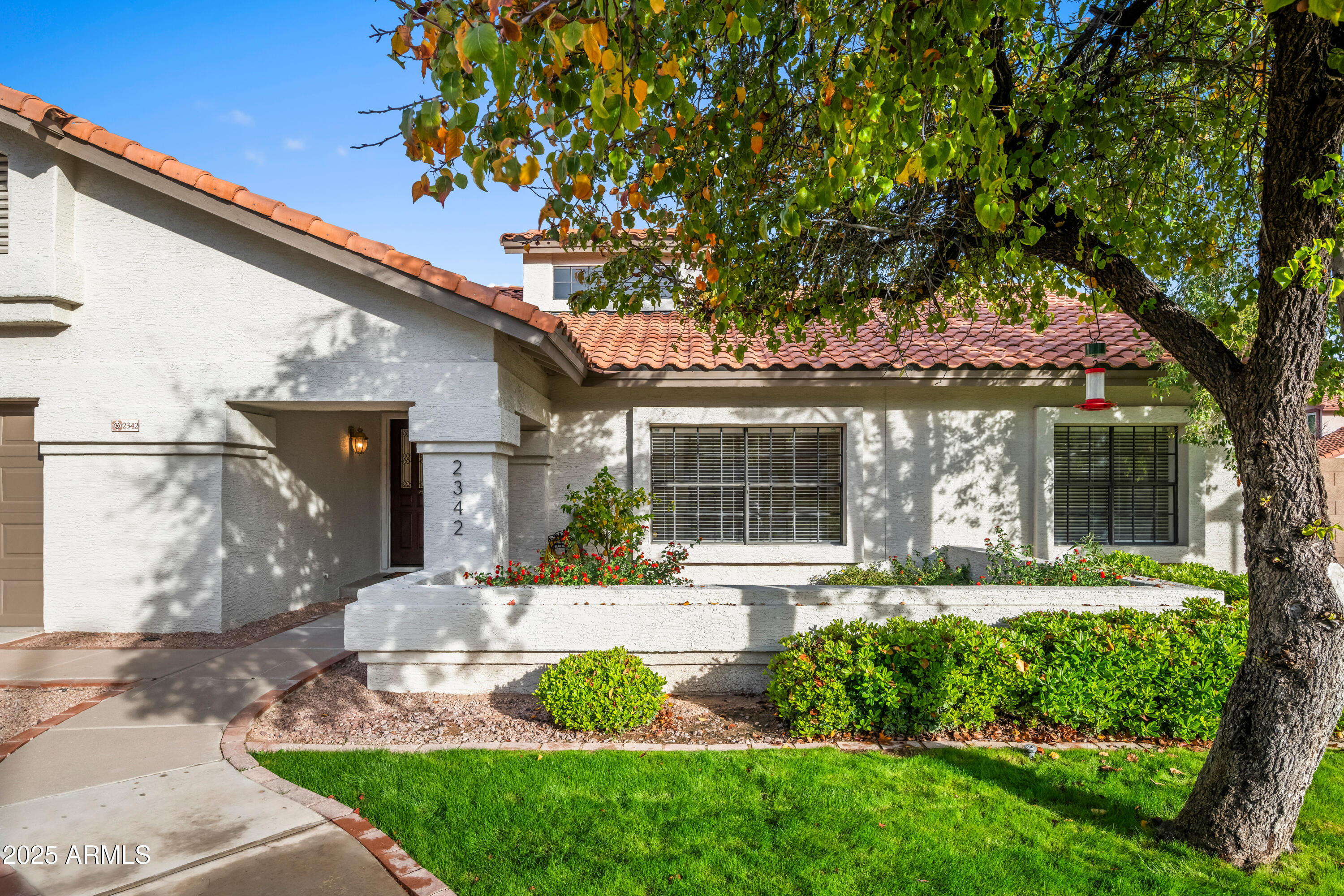 2342 E MALLARD Court