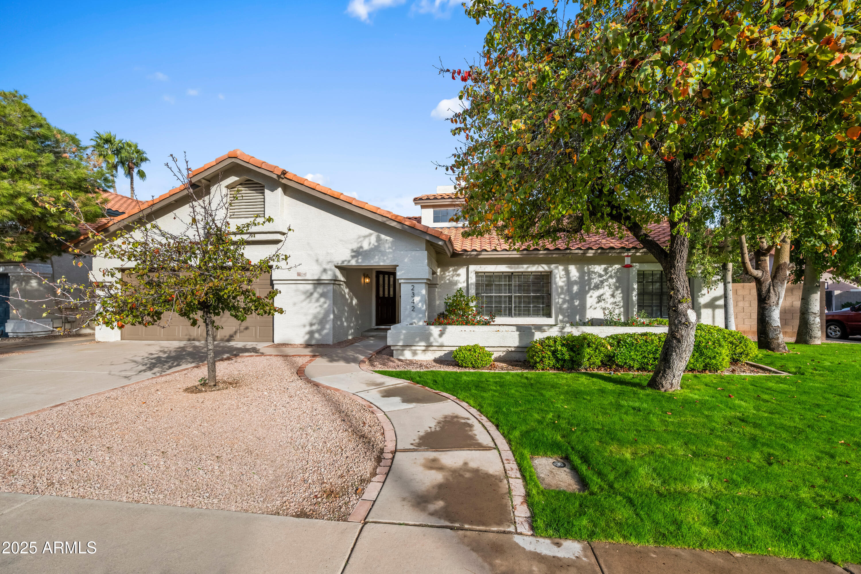 2342 E MALLARD Court