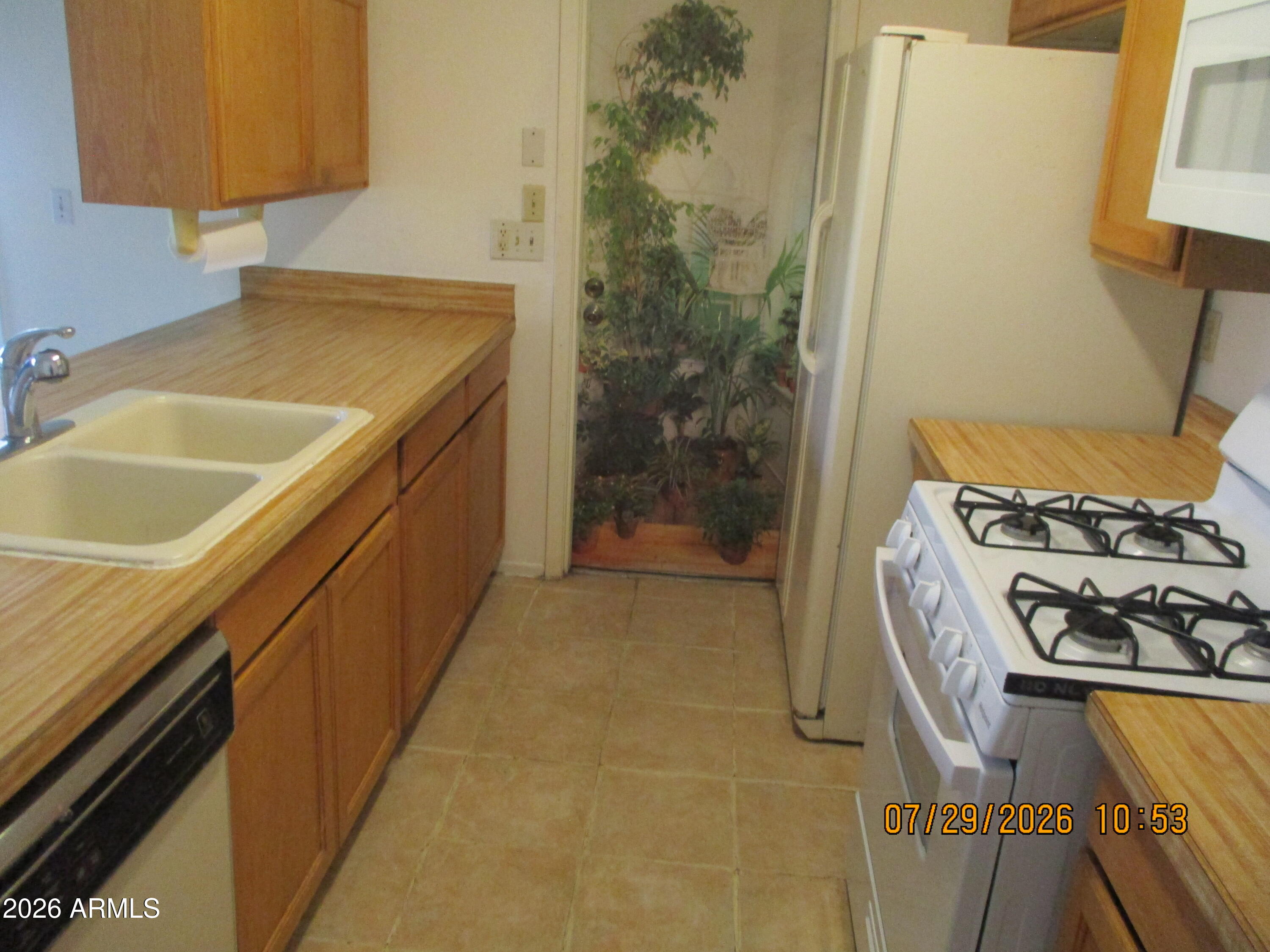 1022 PLAZA TOPAZ --
