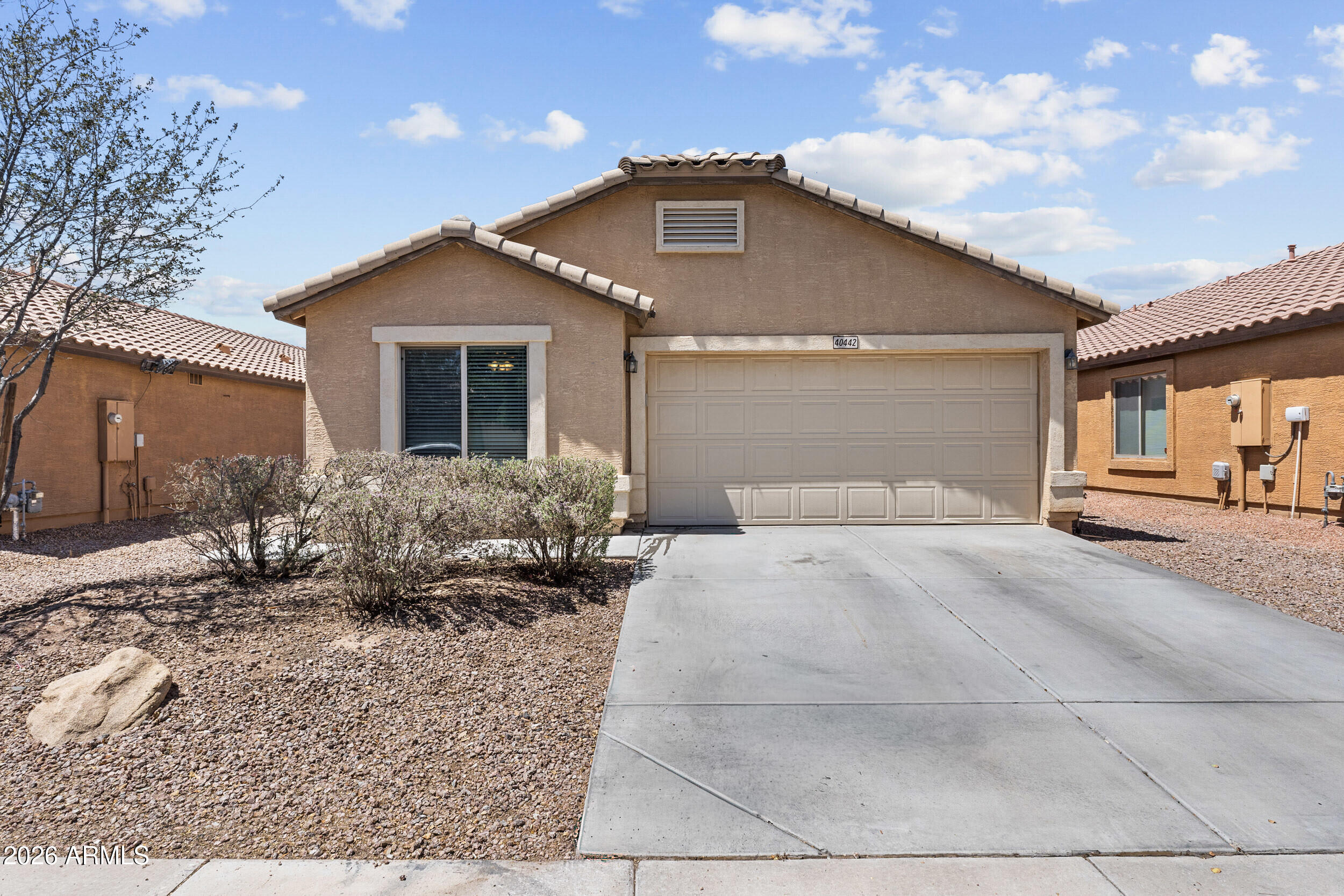 40442 W THORNBERRY Lane
