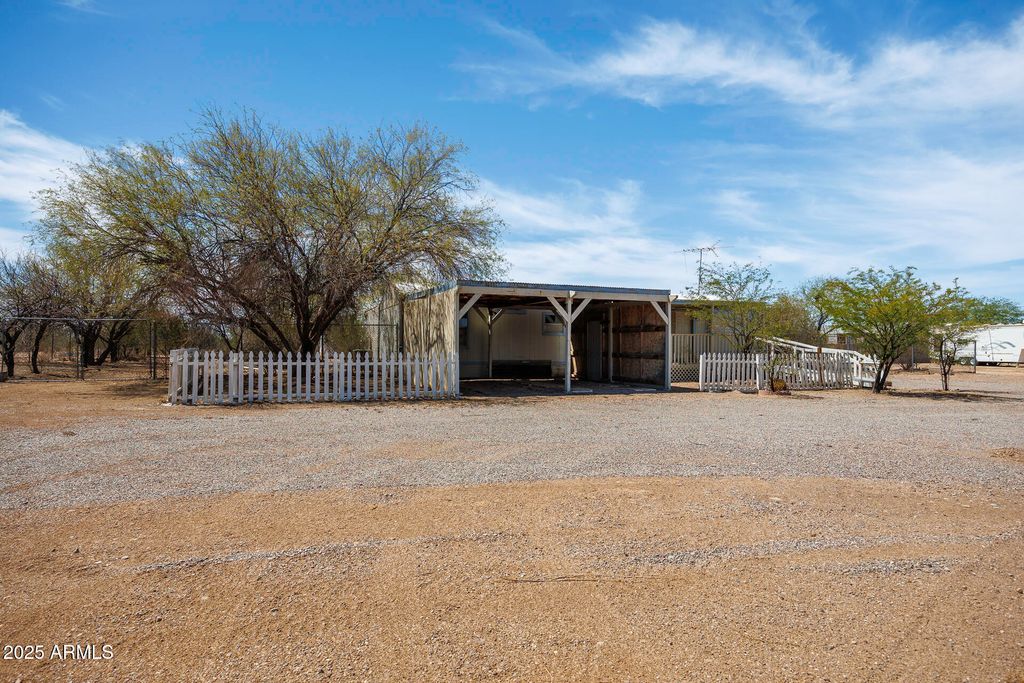 Photo of 9505 W Milligan Road, Casa Grande, AZ 85193 (MLS # 6909390)