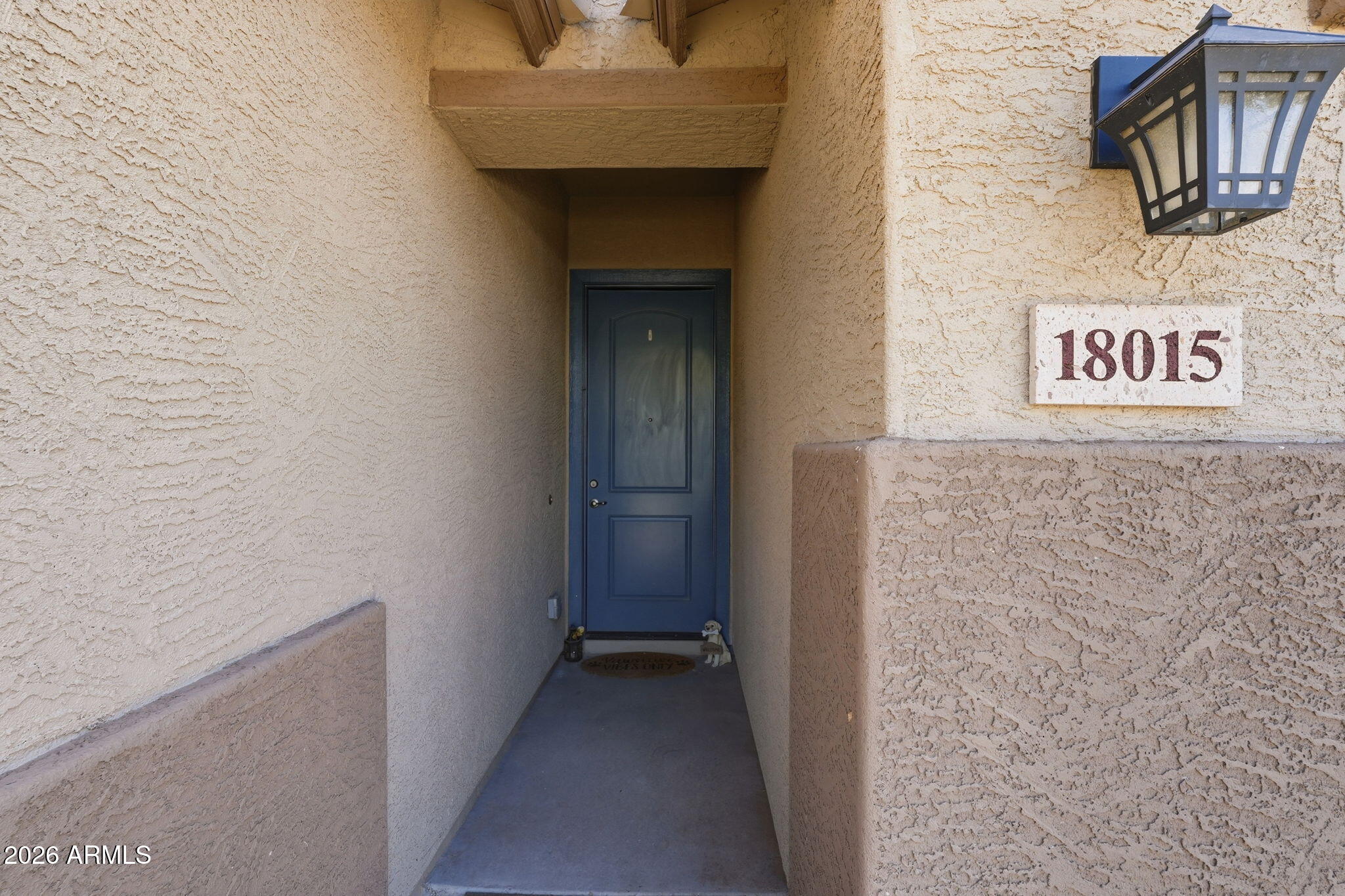 18015 W LOUISE Drive