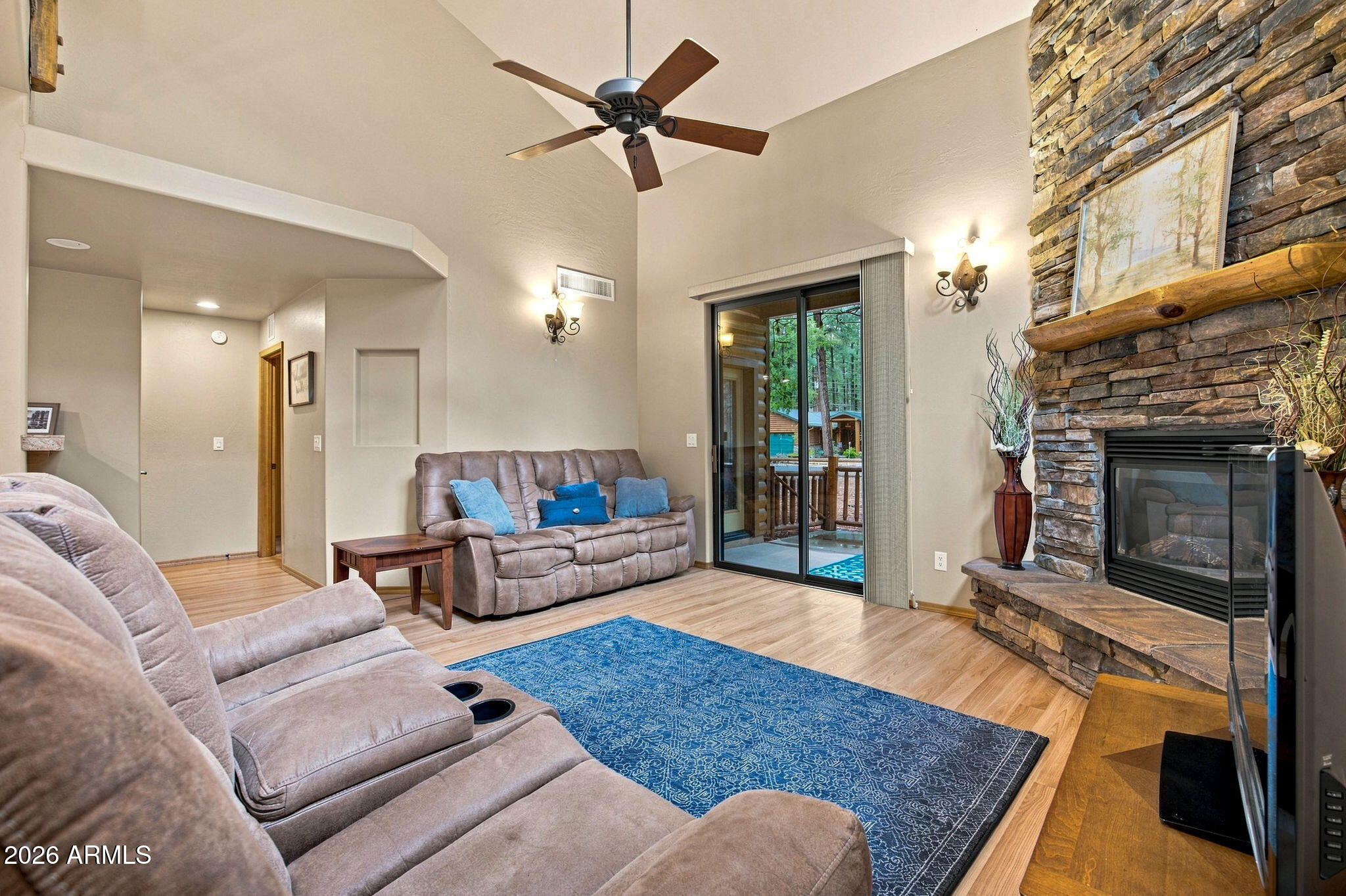 3915 Elk Hollow Drive