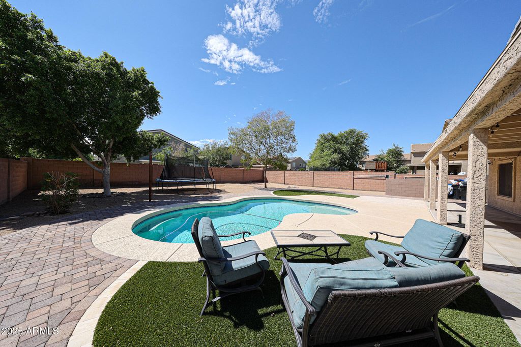 Photo of 12339 W Hazelwood Street, Avondale, AZ 85392 (MLS # 6919420)