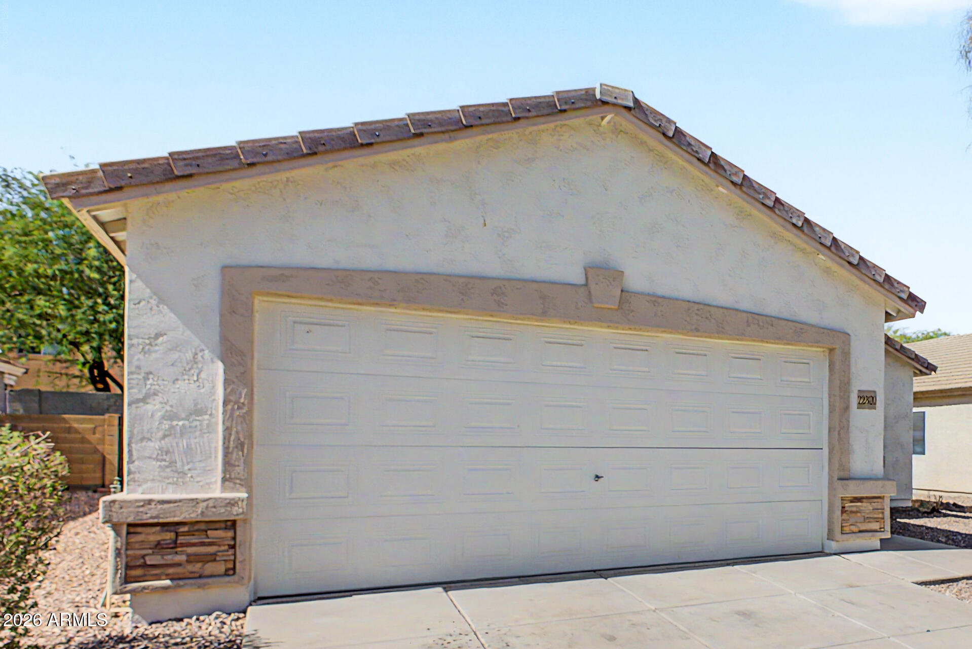 22820 W PAPAGO Street