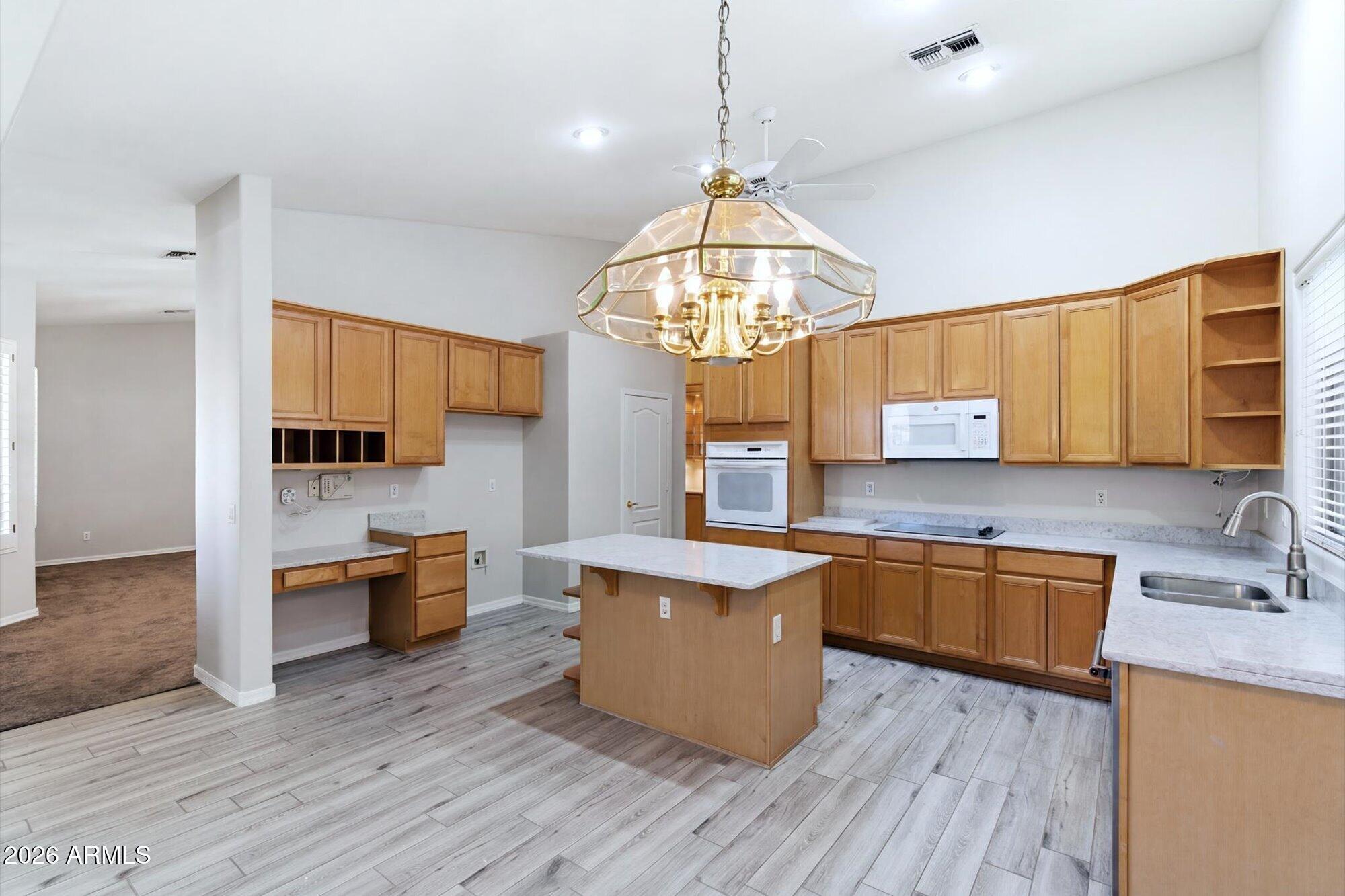 DIAMANTE VISTA - Residential