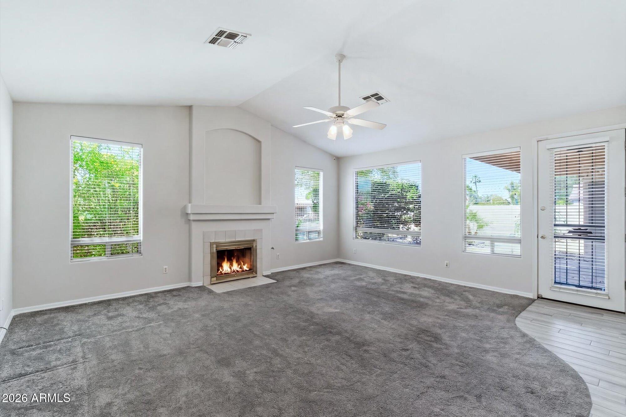 DIAMANTE VISTA - Residential