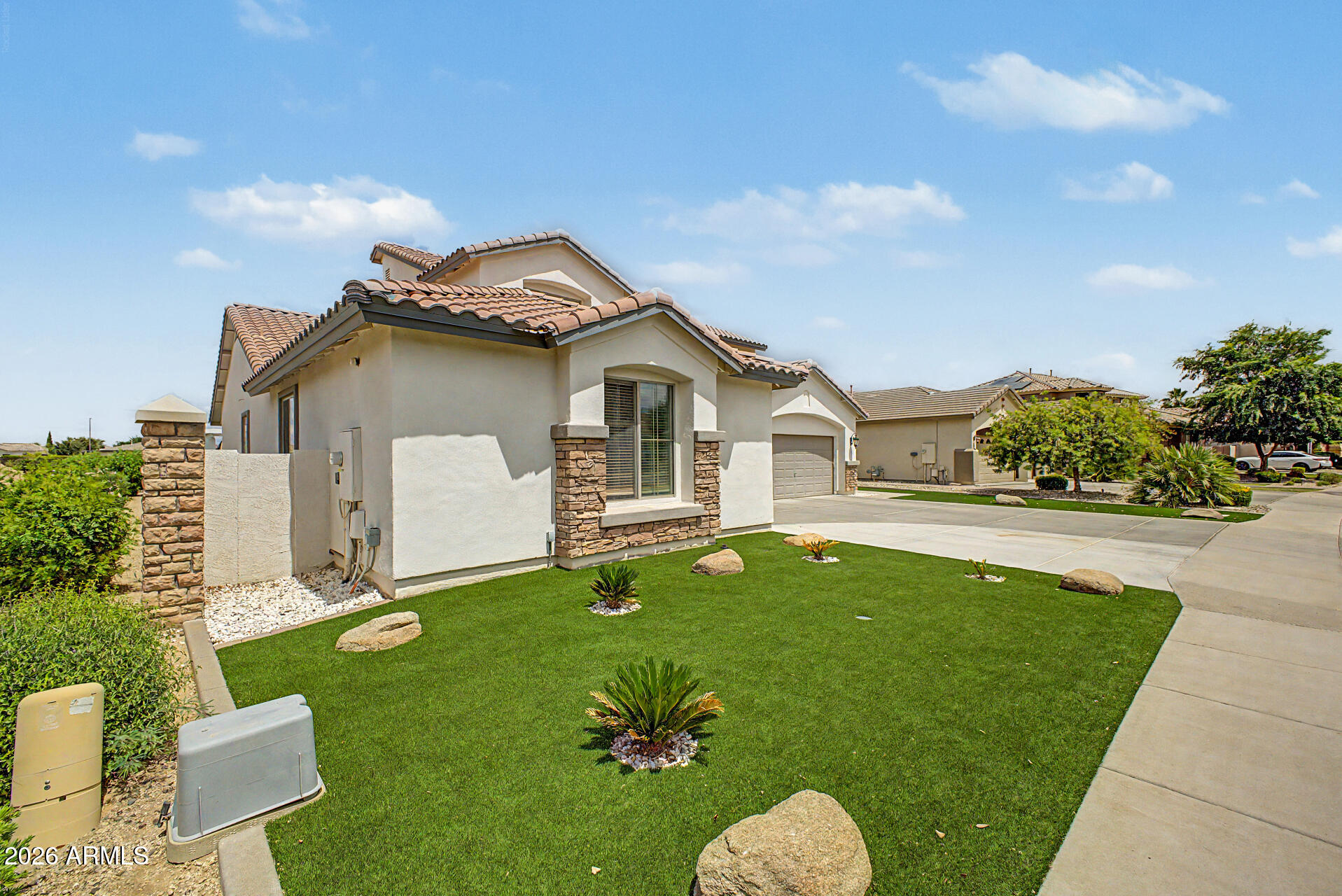 6745 S RACHAEL Way