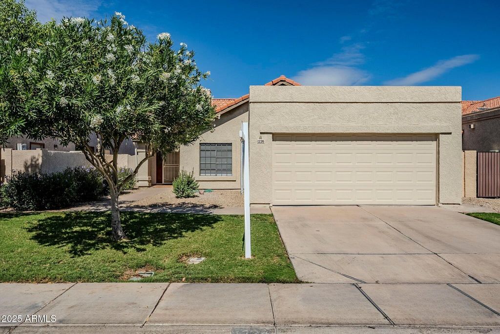 Photo of 1226 W Pacific Drive, Gilbert, AZ 85233 (MLS # 6926783)