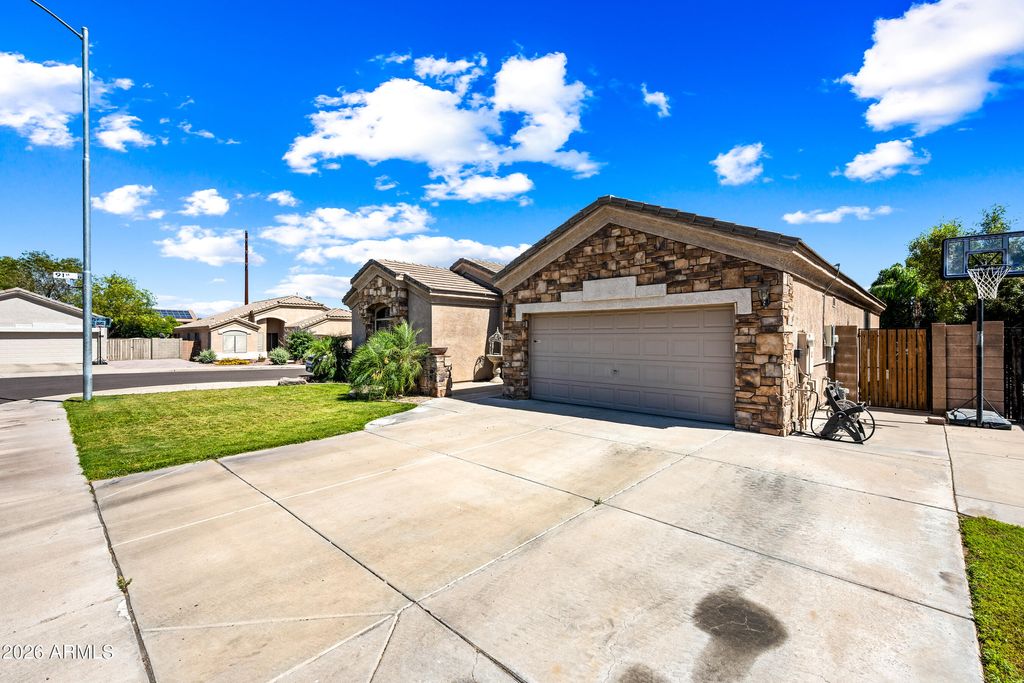 Photo of 9129 W Yukon Drive, Peoria, AZ 85382 (MLS # 7030252)