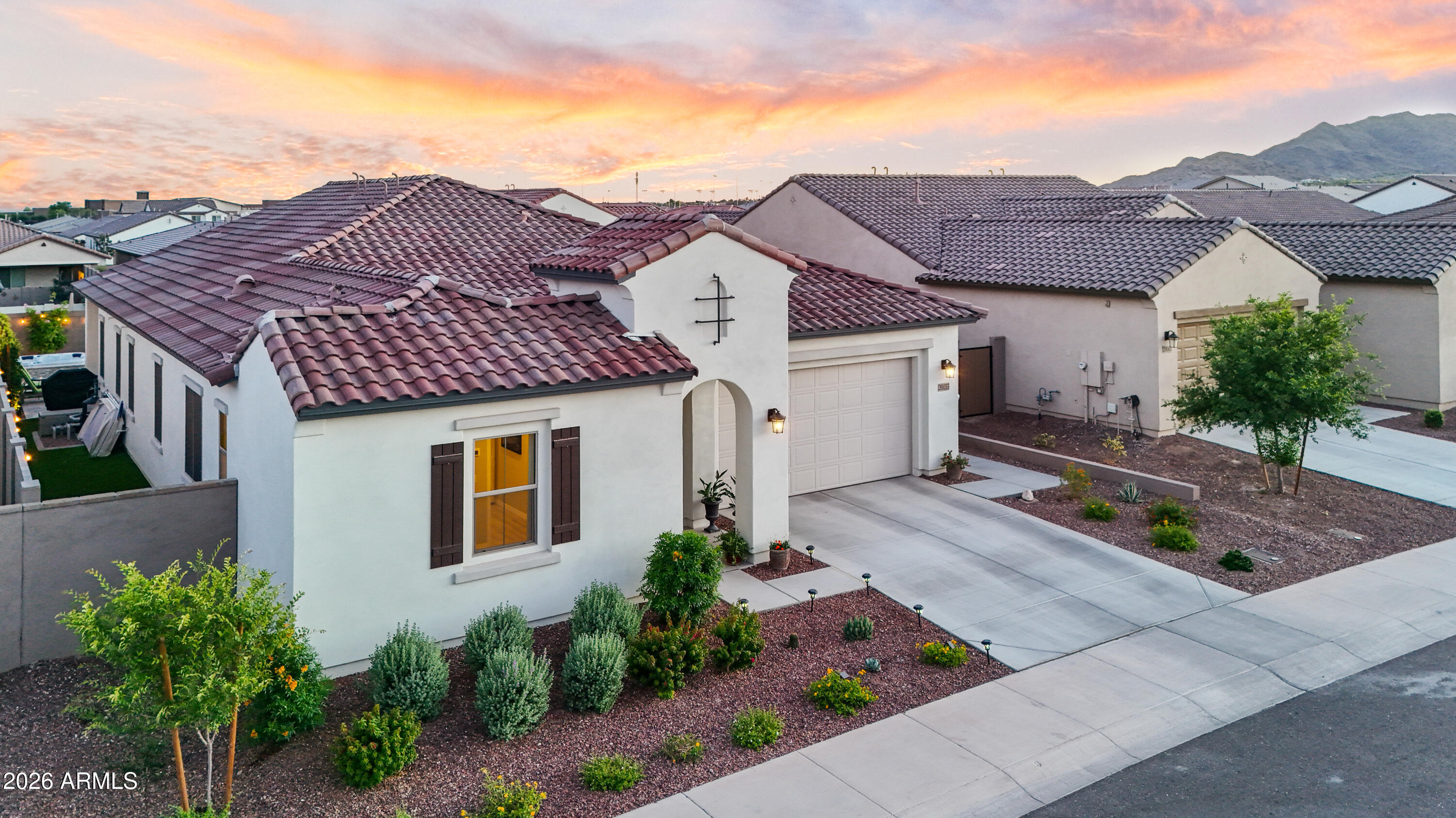 20055 W CAMPBELL Avenue