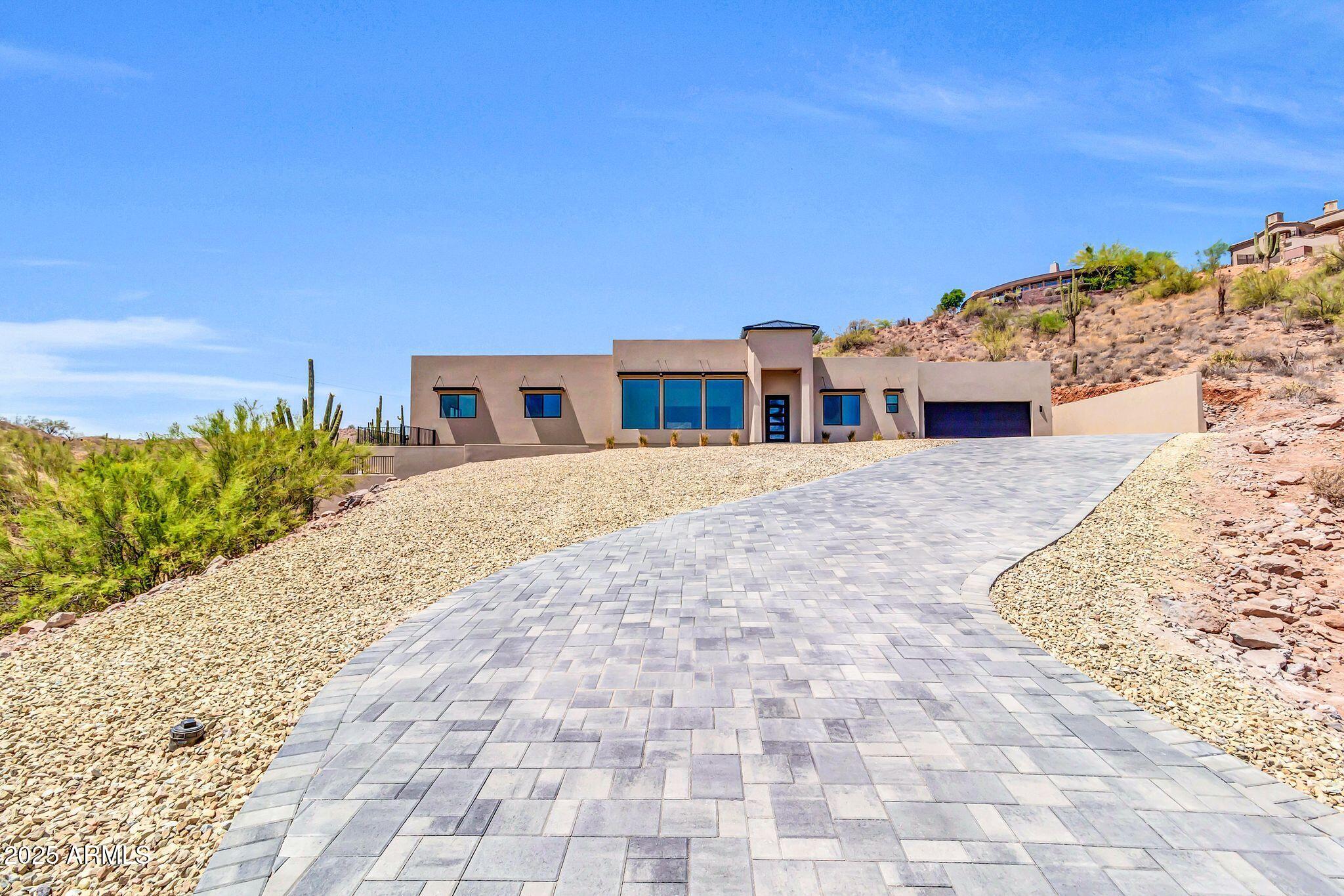 9130 N HUMMINGBIRD Trail