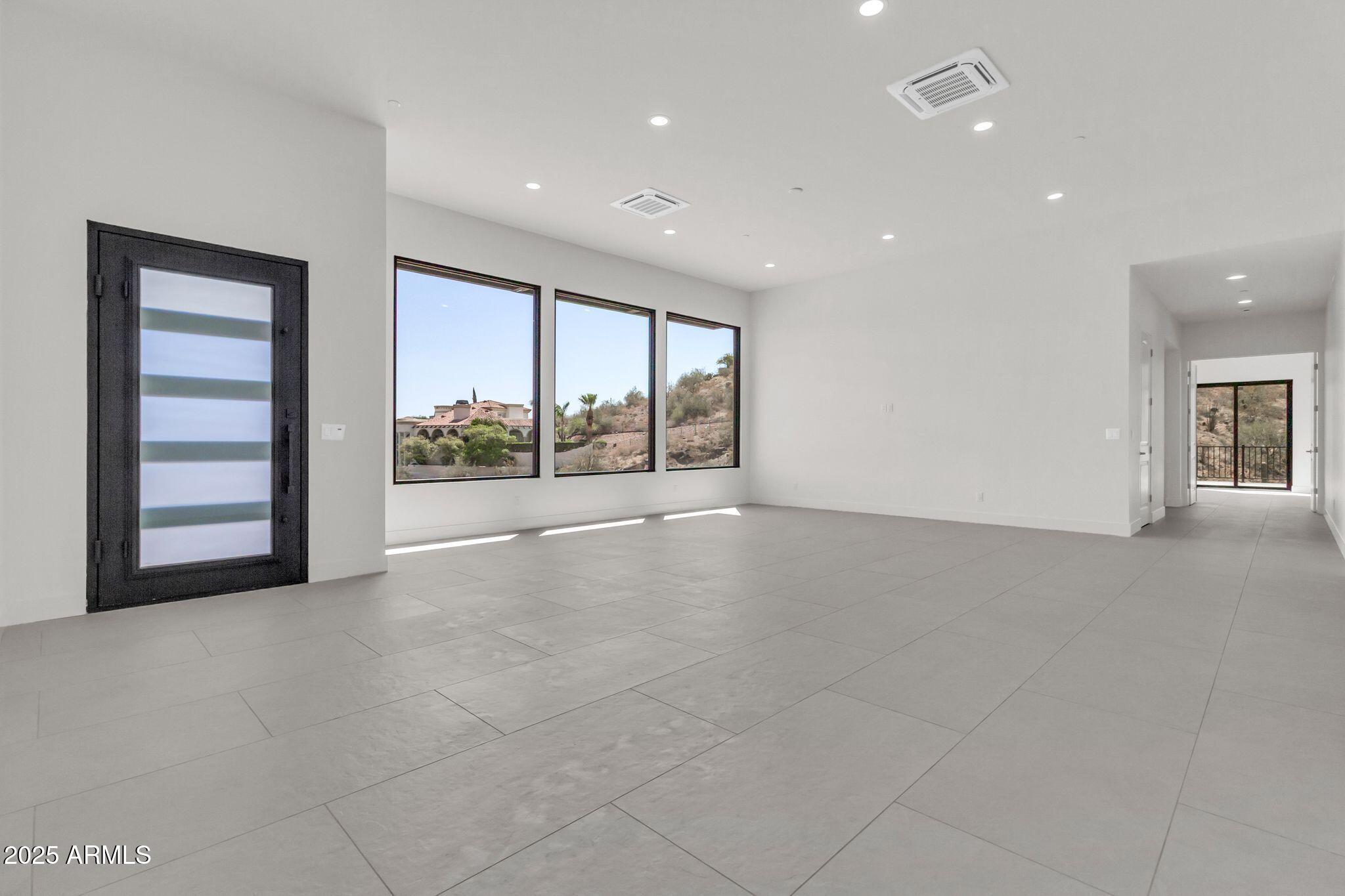 9130 N HUMMINGBIRD Trail