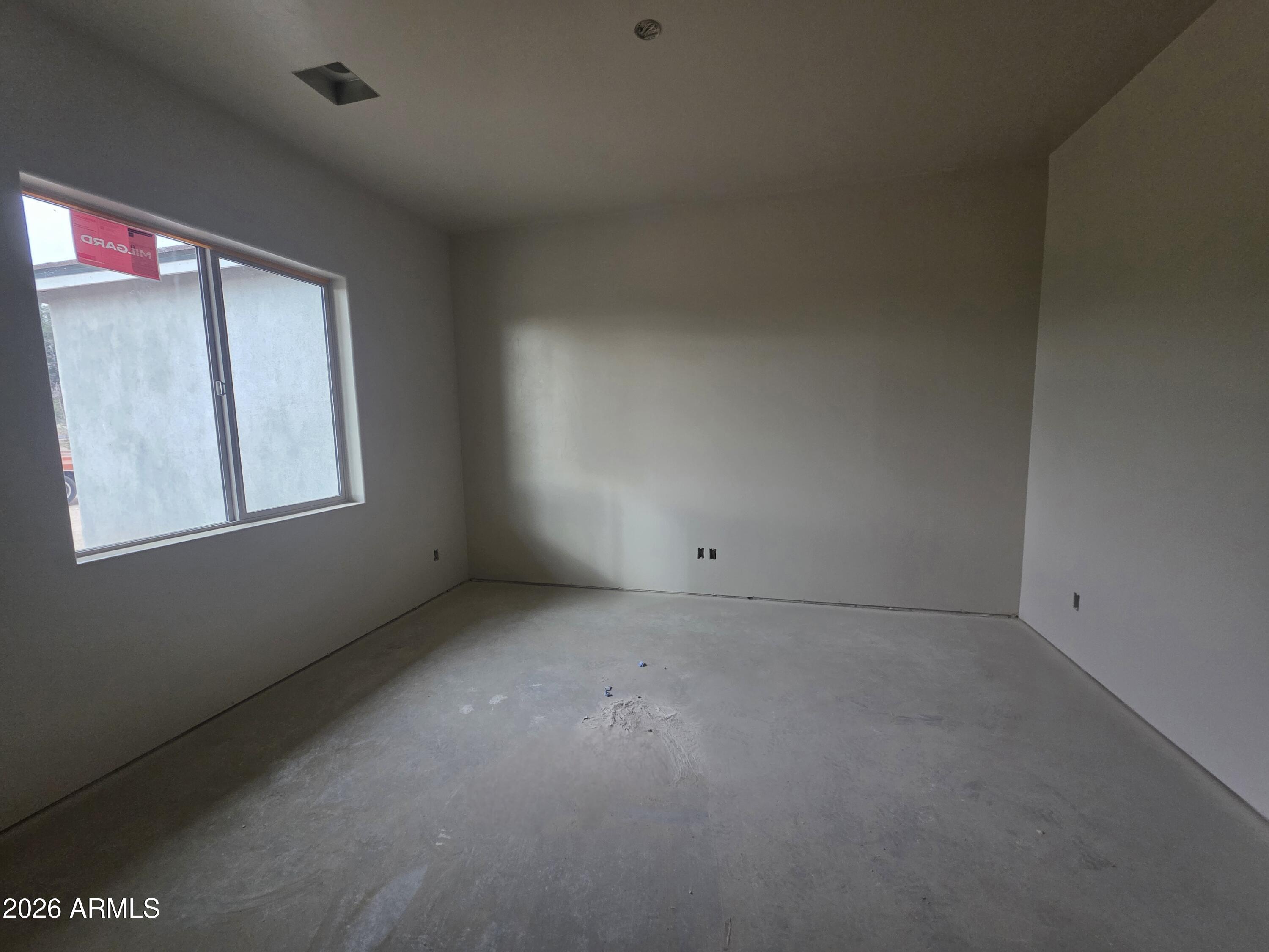 5329 E HIDDEN OAK Drive