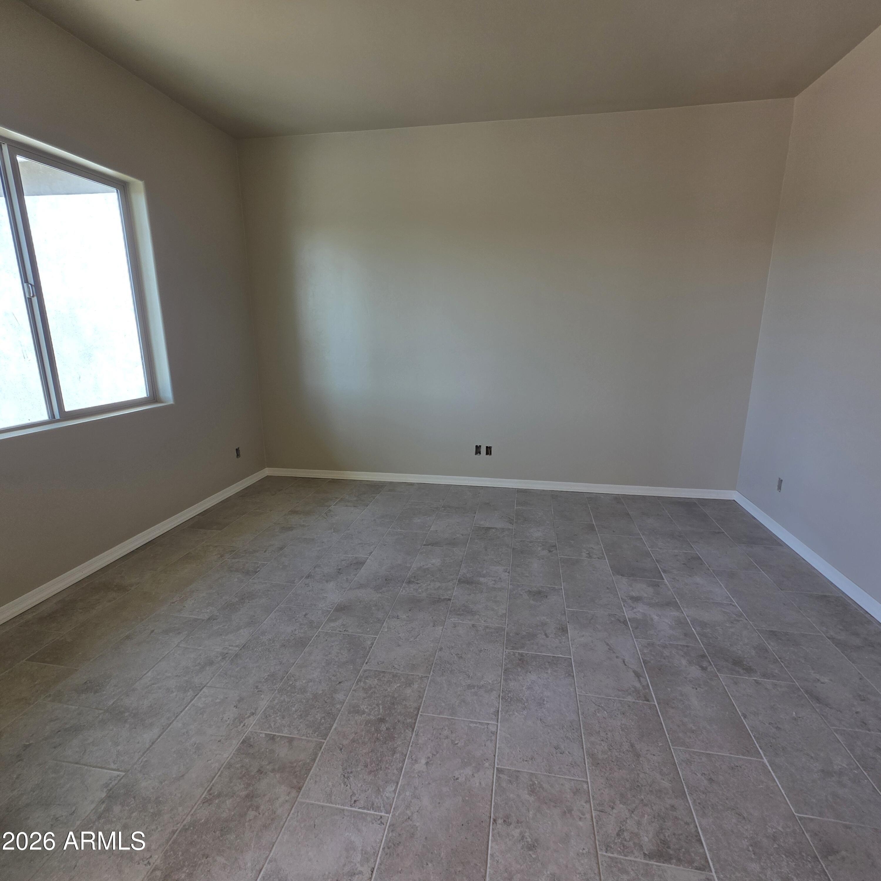 5329 E HIDDEN OAK Drive