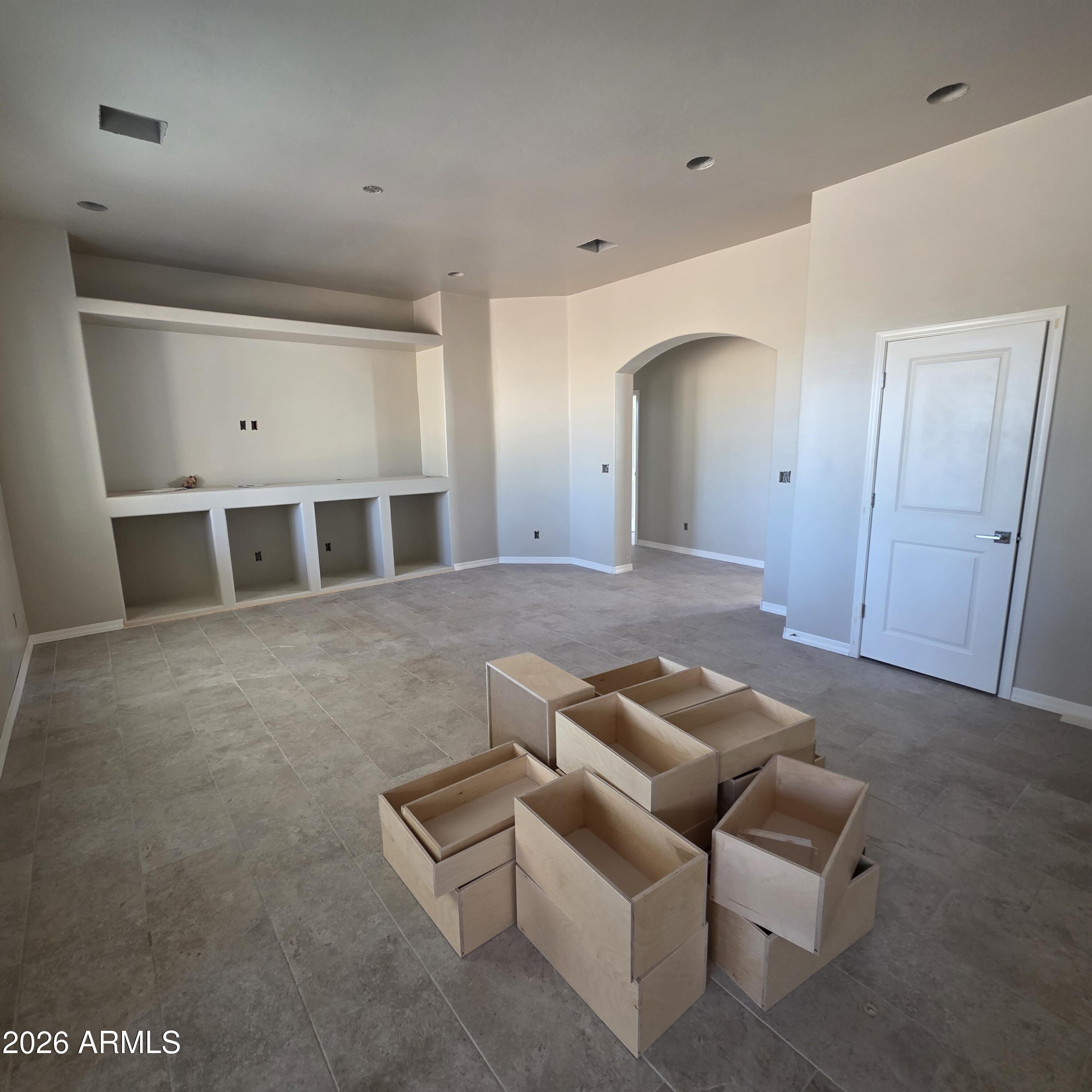 5329 E HIDDEN OAK Drive