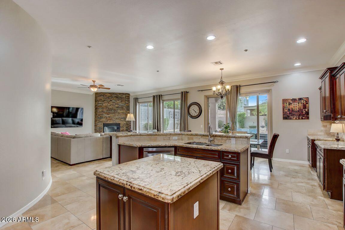 WESTWING MOUNTAIN - Residential