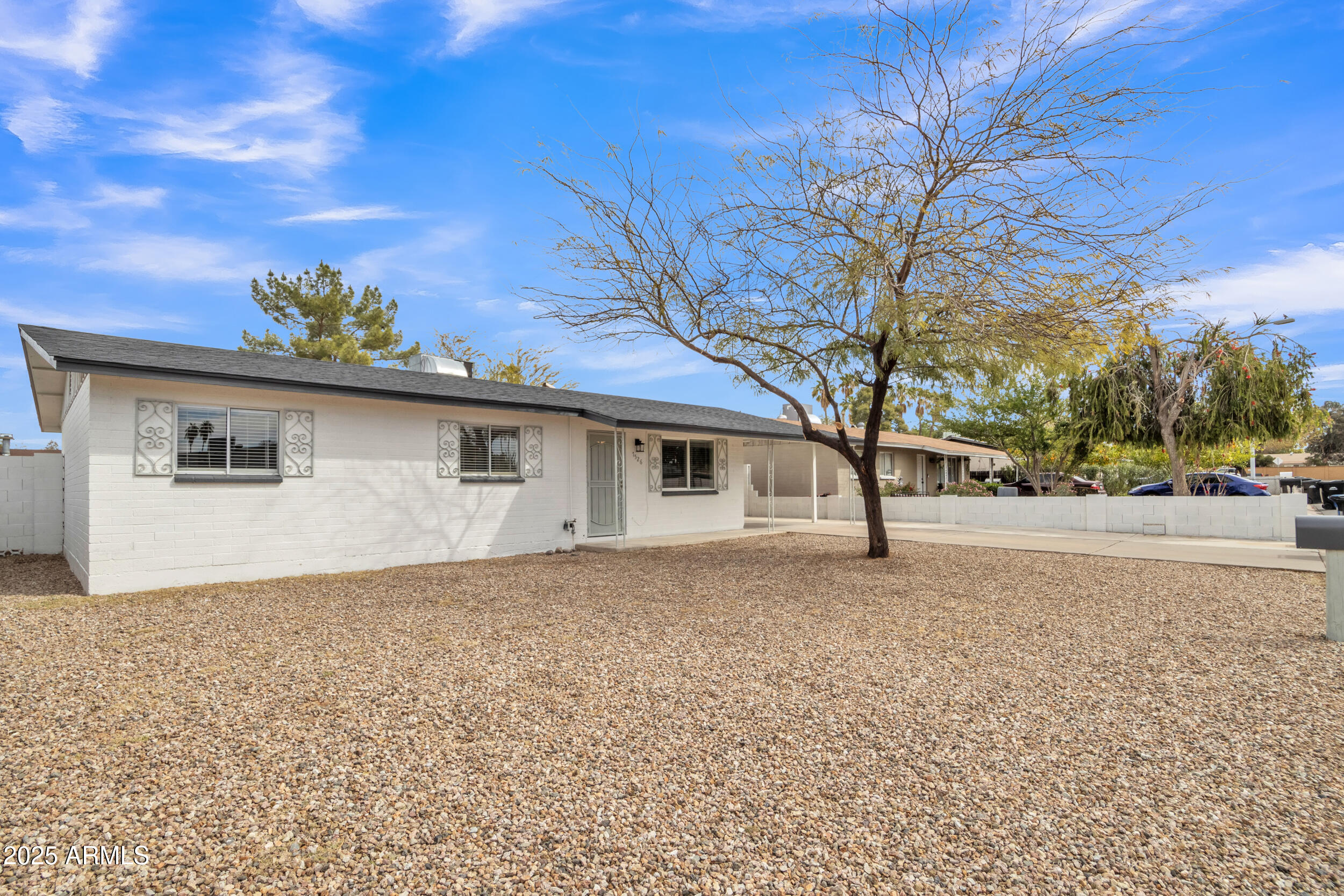 7526 E DRUMMER Avenue