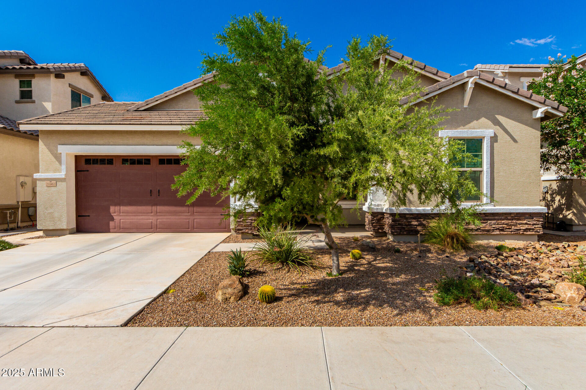 Homes for Sale in Queen Creek Arizona 2 21082 E VIA DEL SOL --