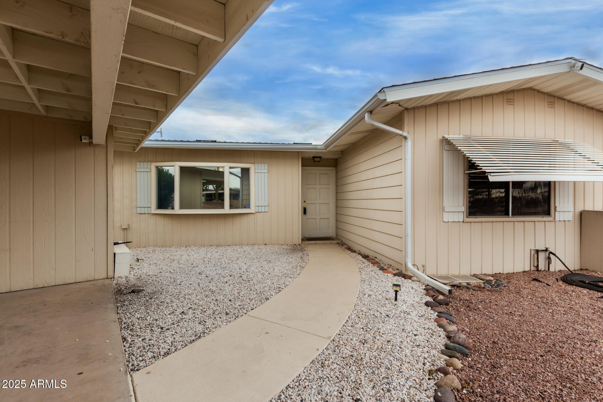 8337 E DESERT Trail