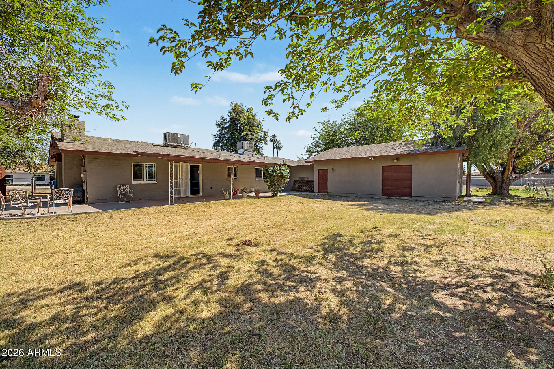 2975 E CAMPBELL Road