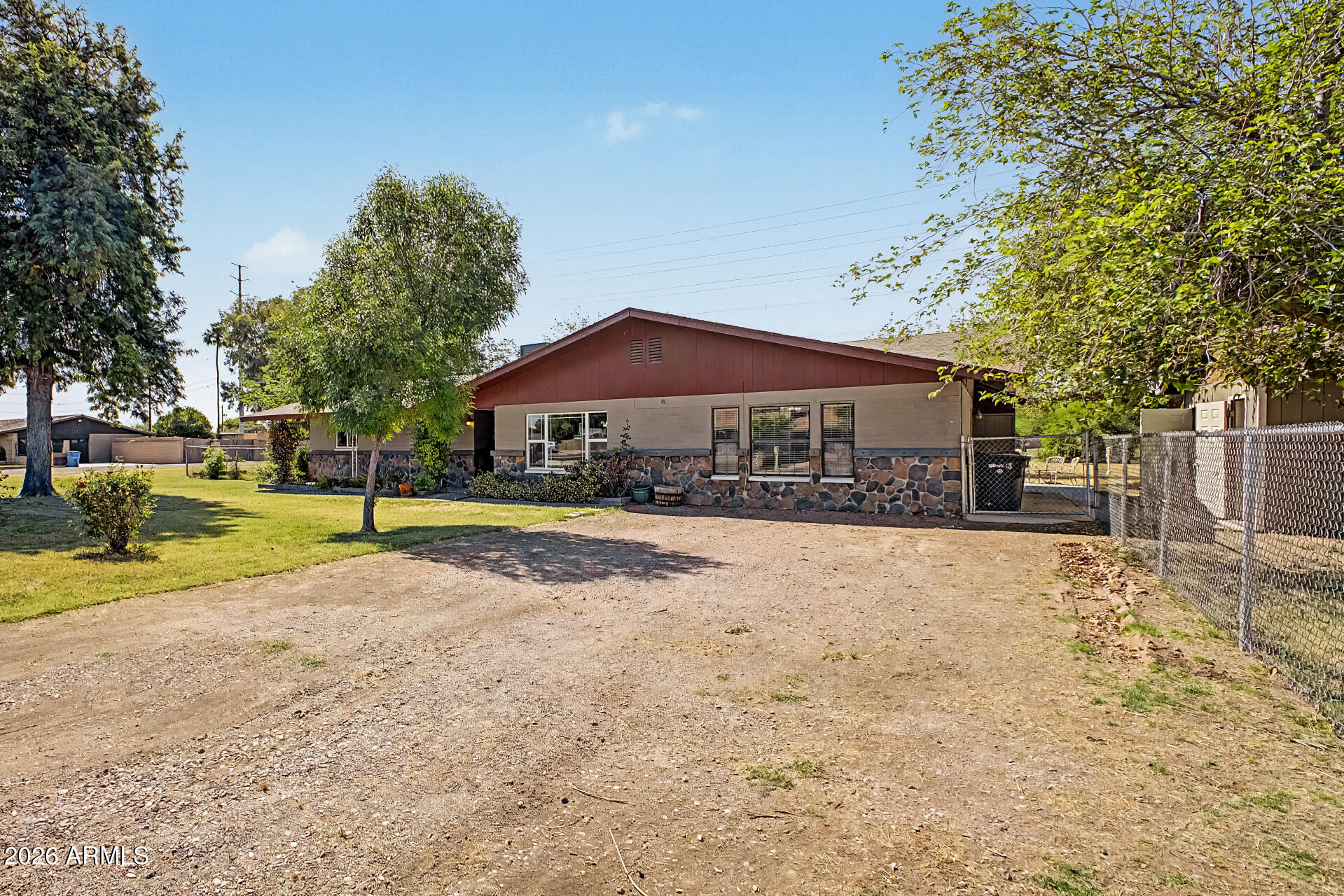 2975 E CAMPBELL Road