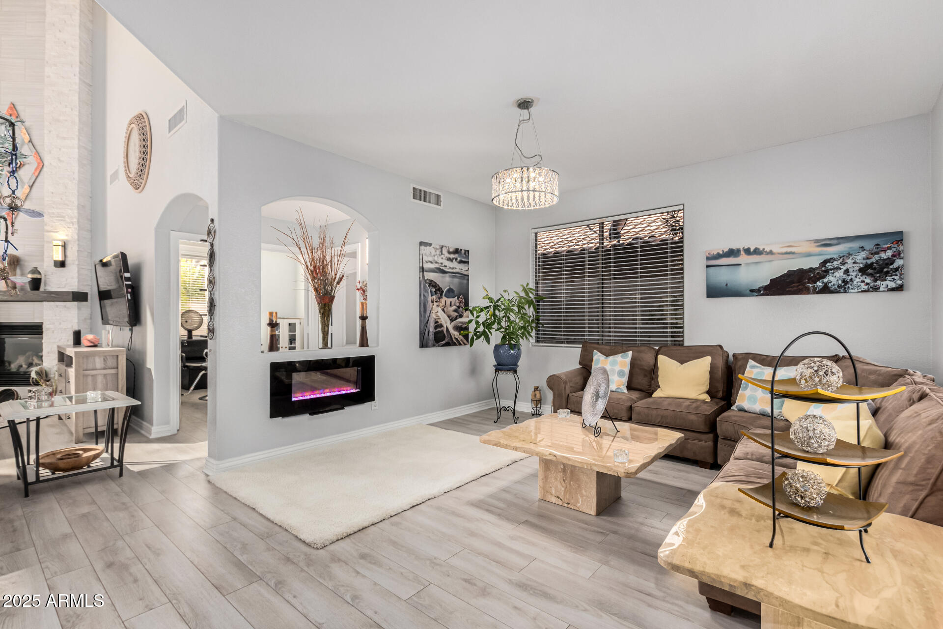 337 E CLAIRIDGE Drive