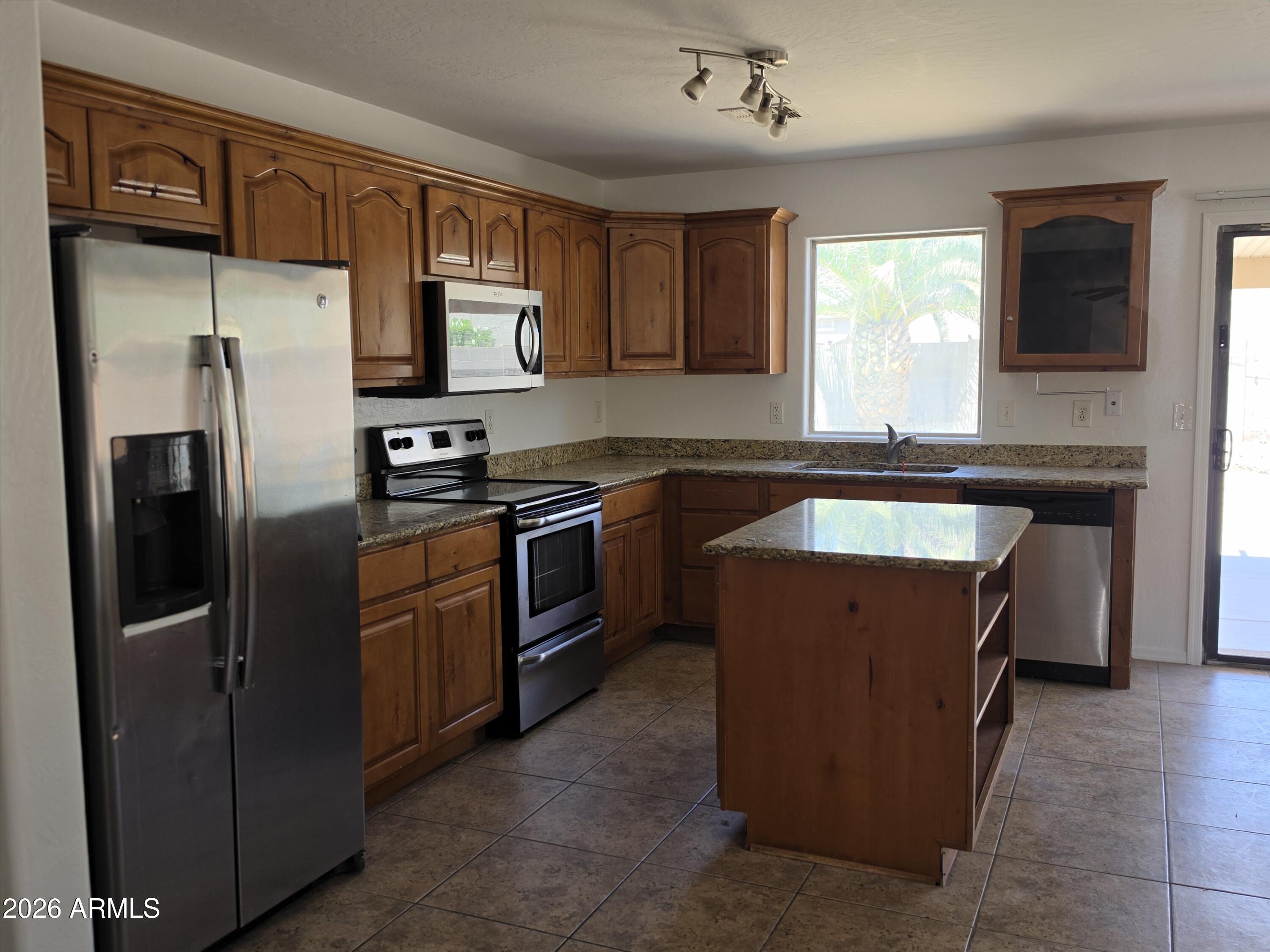 2068 E ANDALUSIAN Loop