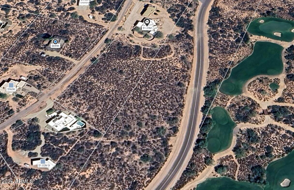 TONTO HILLS - Land