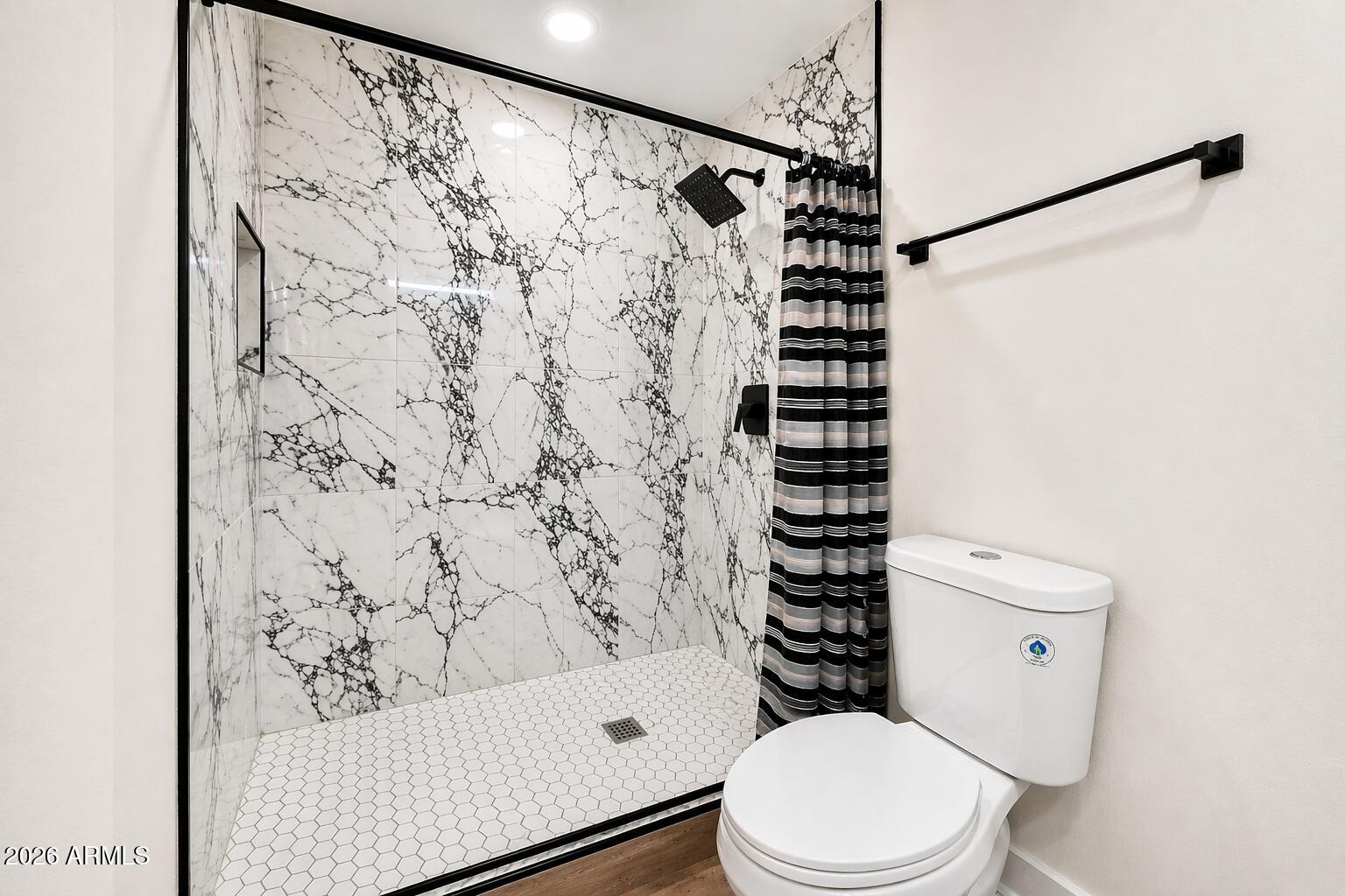 6735 N 16 th Street 4