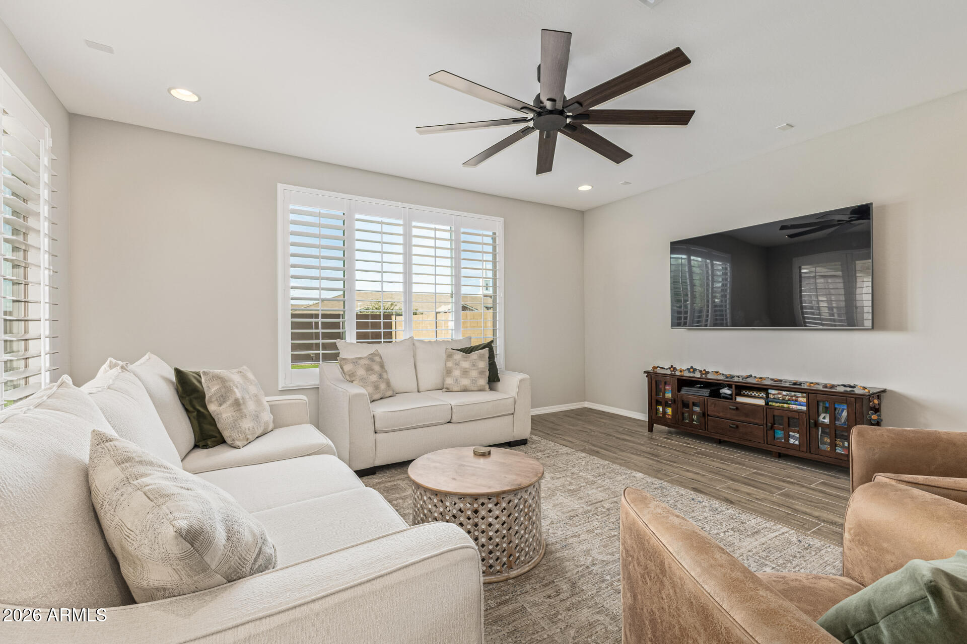 32426 N DAYLIGHT Drive