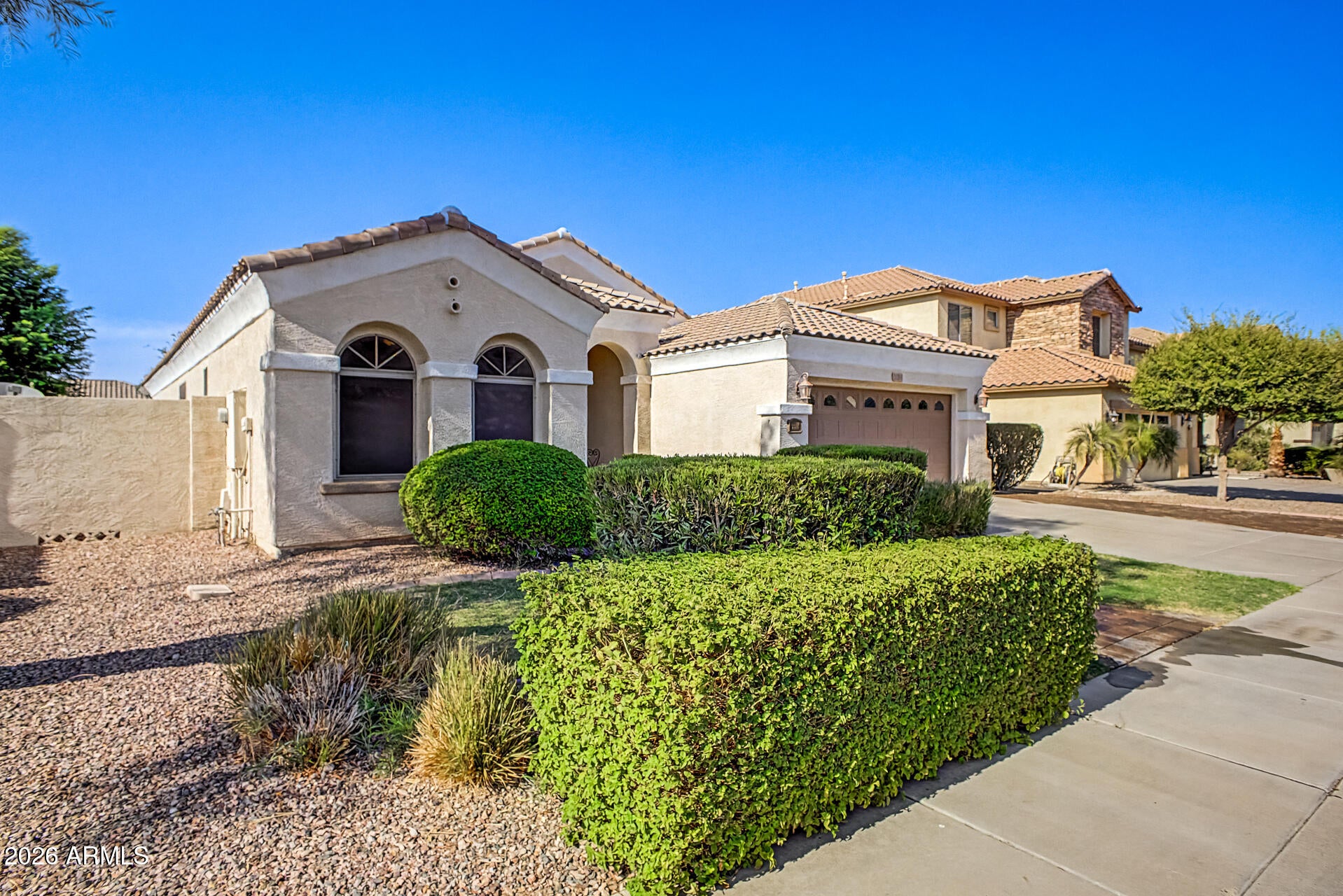 2094 E EBONY Drive