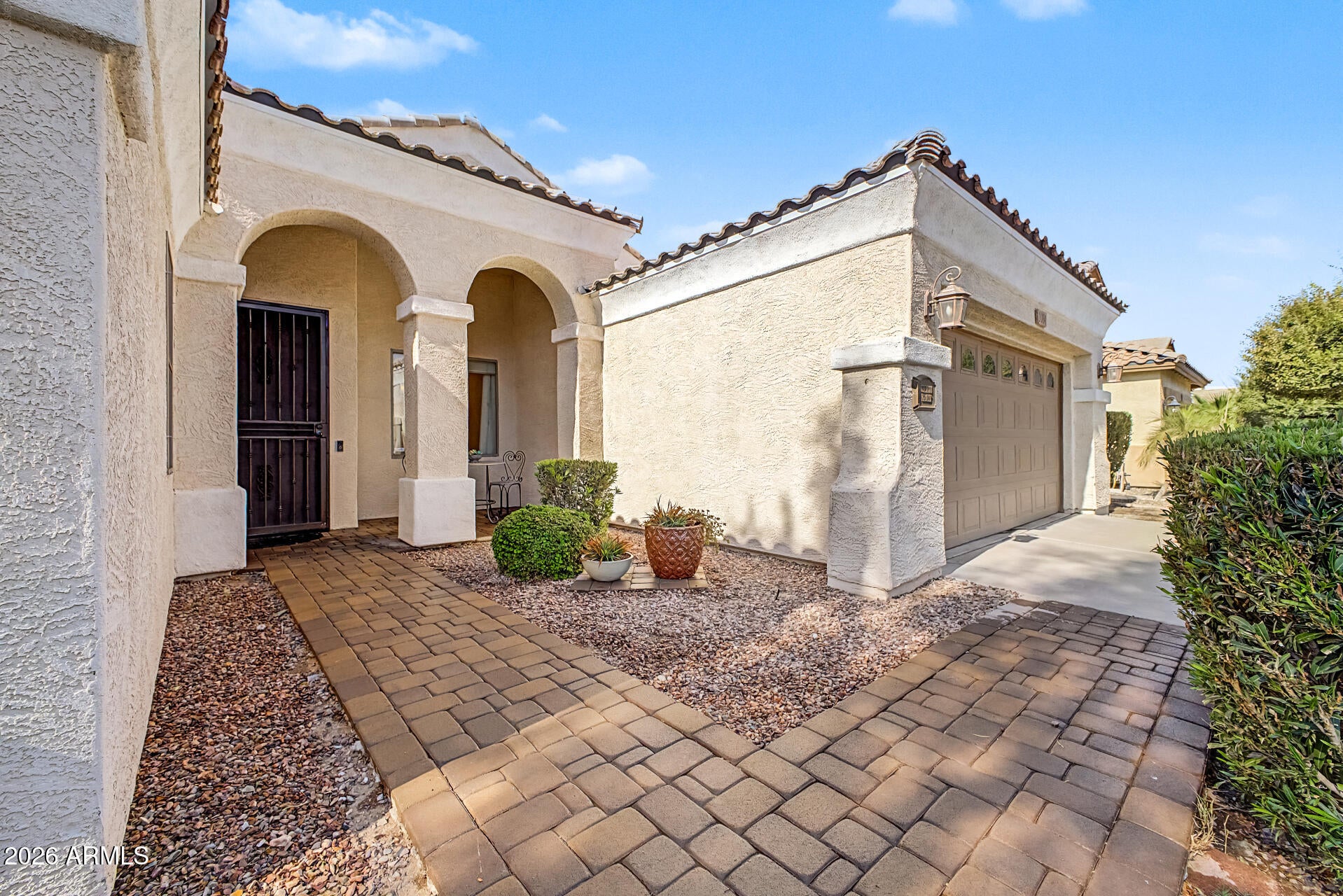 2094 E EBONY Drive
