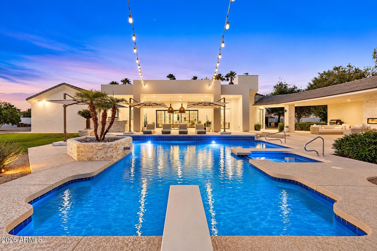 8321 E CORRINE Drive