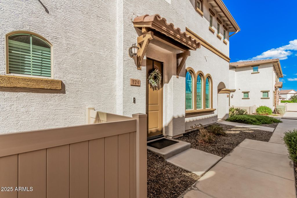 Photo of 4100 S Pinelake Way #124, Chandler, AZ 85249 (MLS # 6929102)
