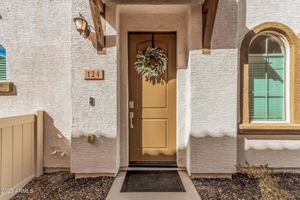Photo of 4100 S Pinelake Way #124, Chandler, AZ 85249 (MLS # 6929102)