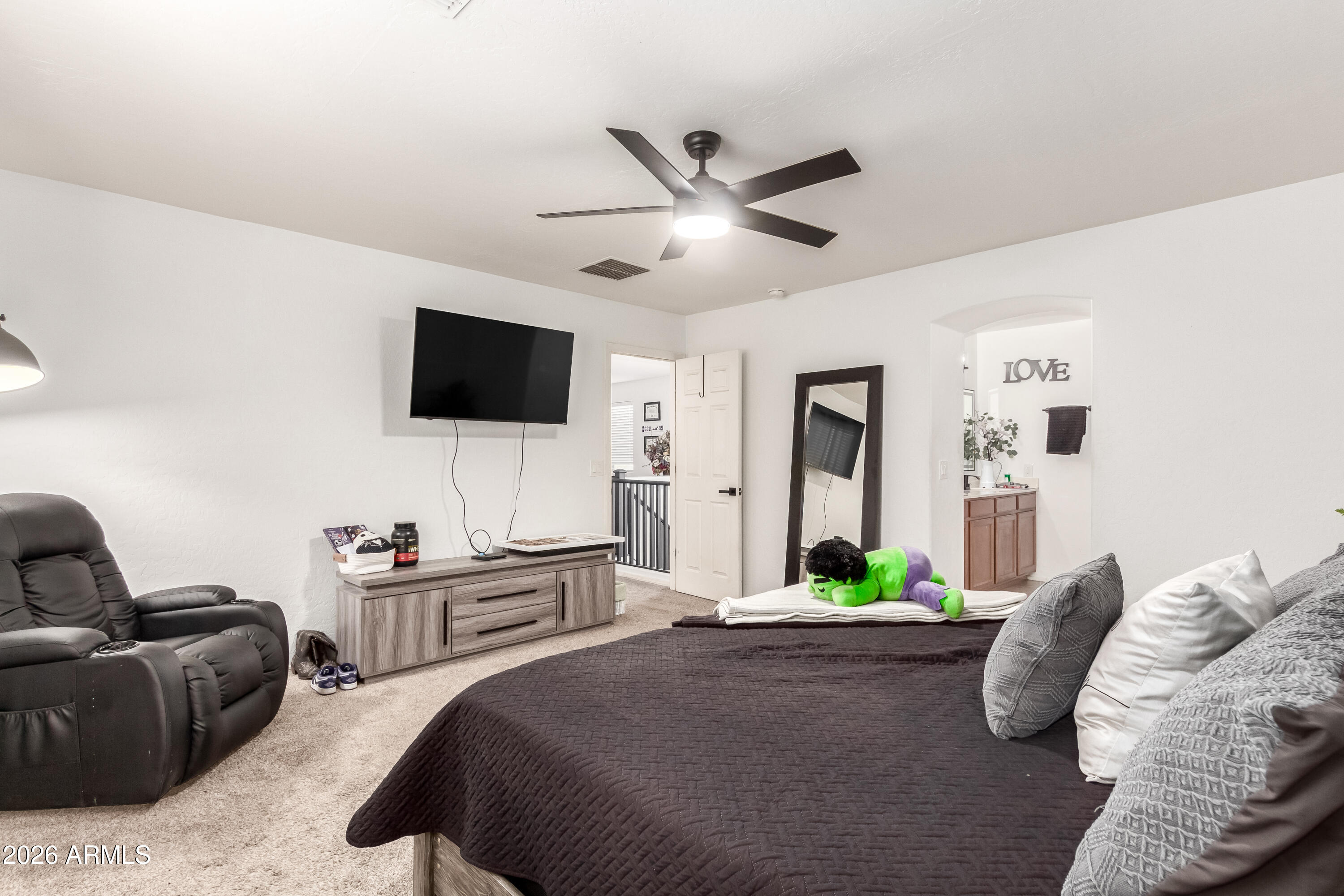 DREAMING SUMMIT UNIT 2A - Residential
